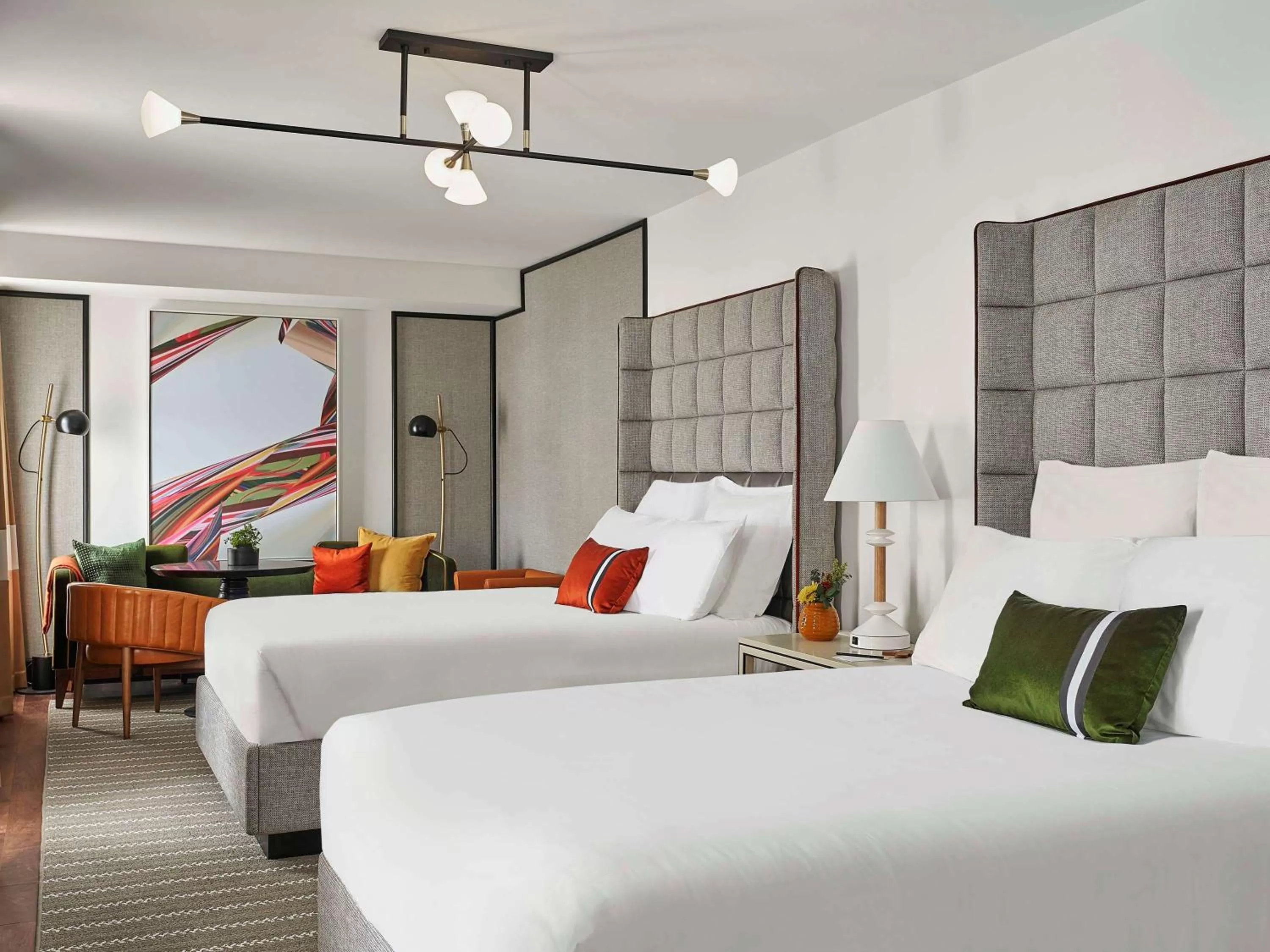 Deluxe Queen Room in 21c Museum Hotel St Louis