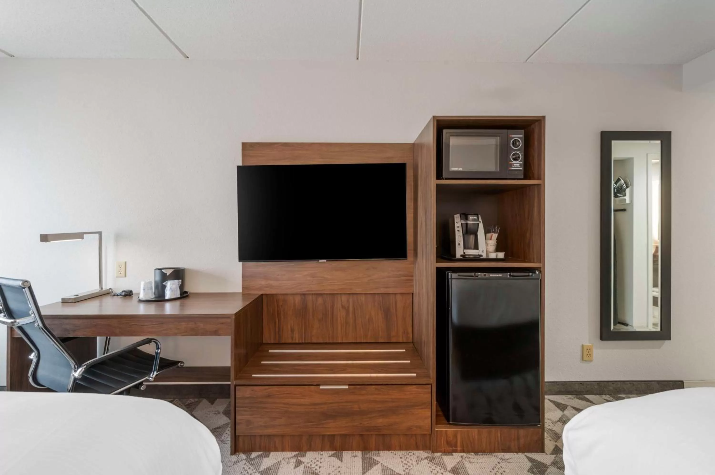 Queen Room with Two Queen Beds in Best Western Plus Harrisonburg