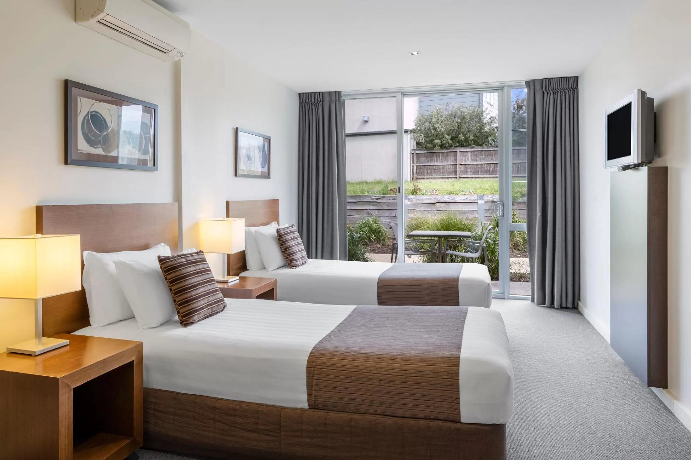 Twin Room in Wyndham Resort Torquay