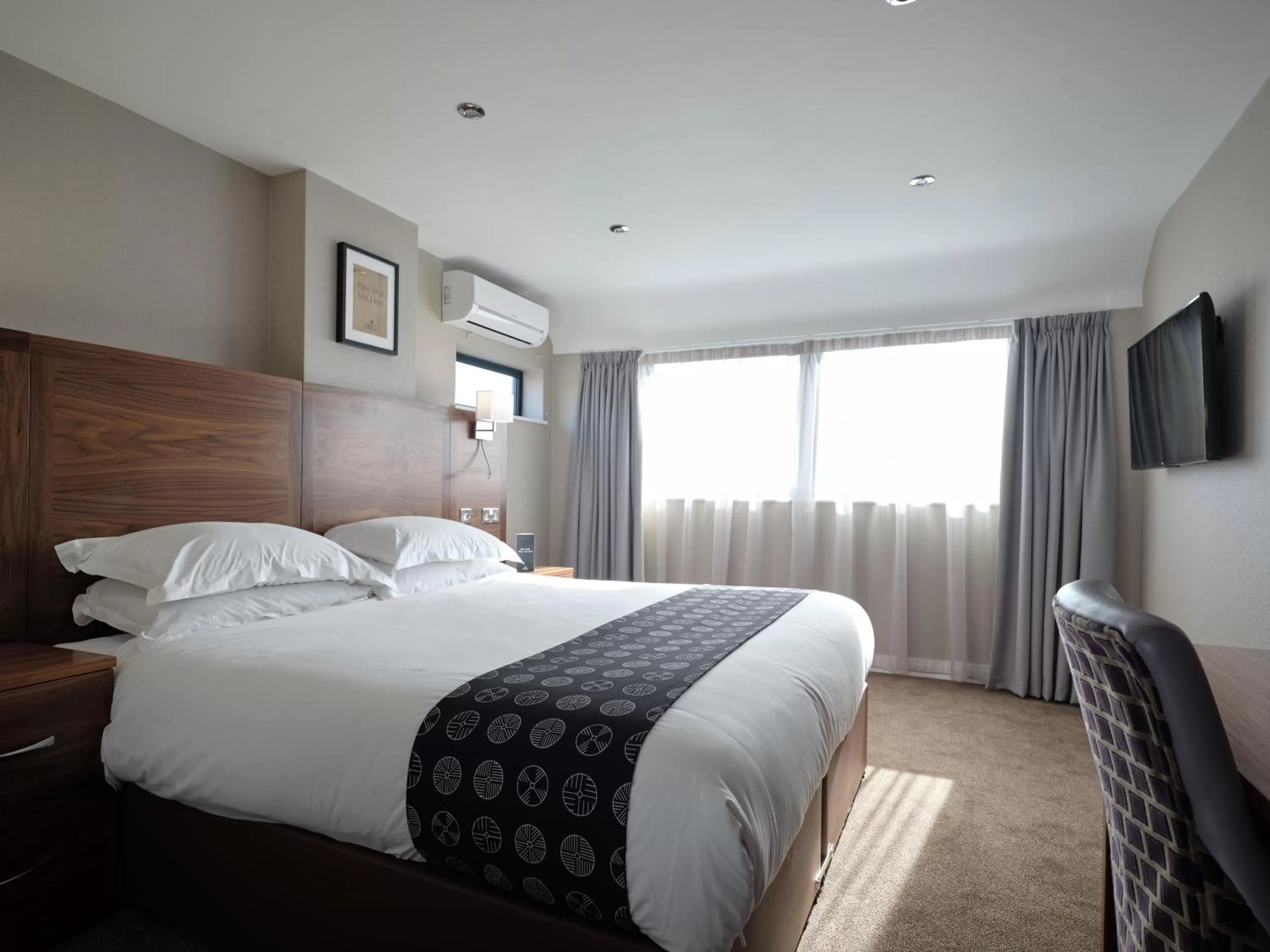 Canal Side Deluxe Room in MILL Hotel & Spa