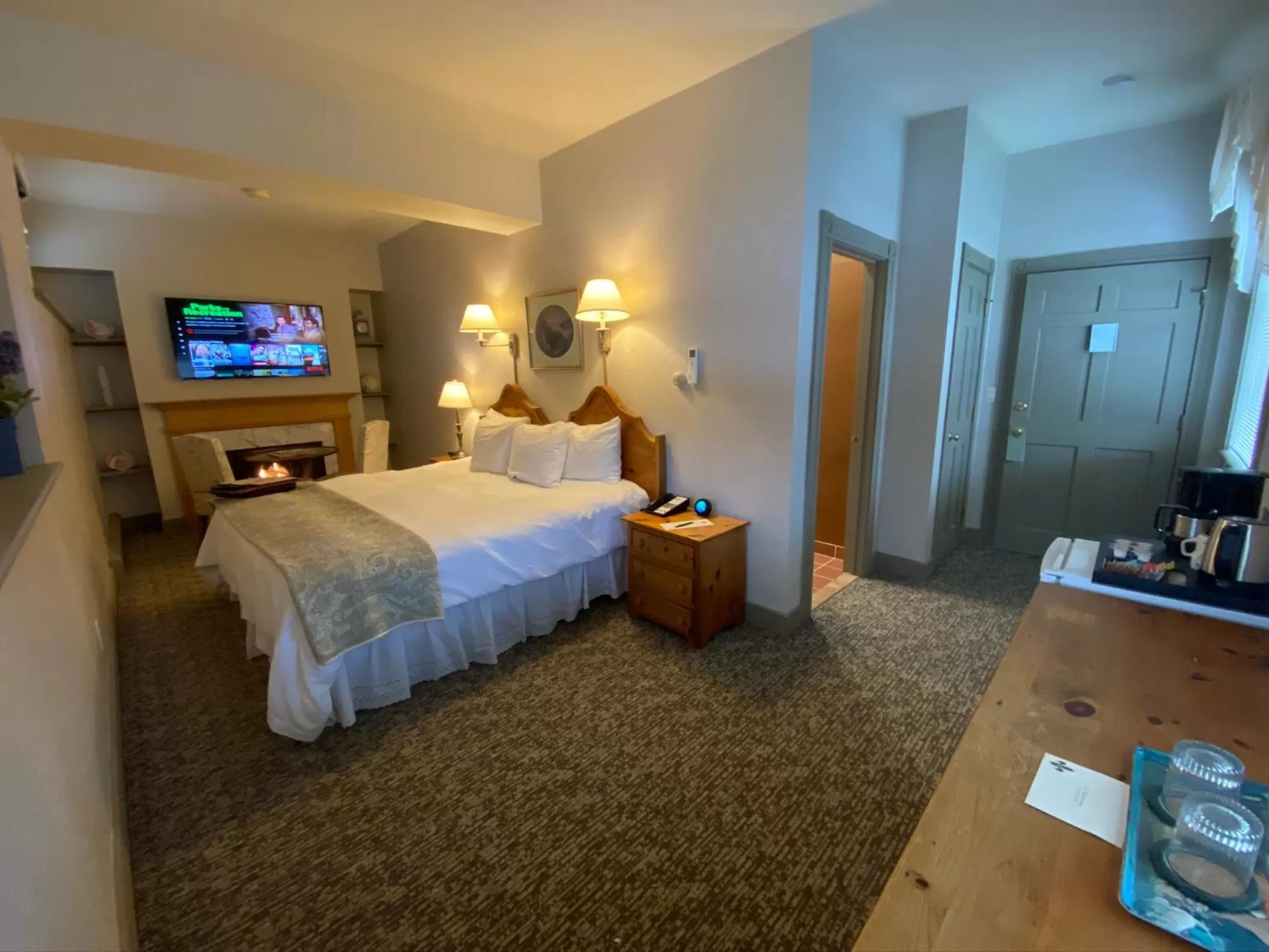 Standard King Room in Chambery Inn