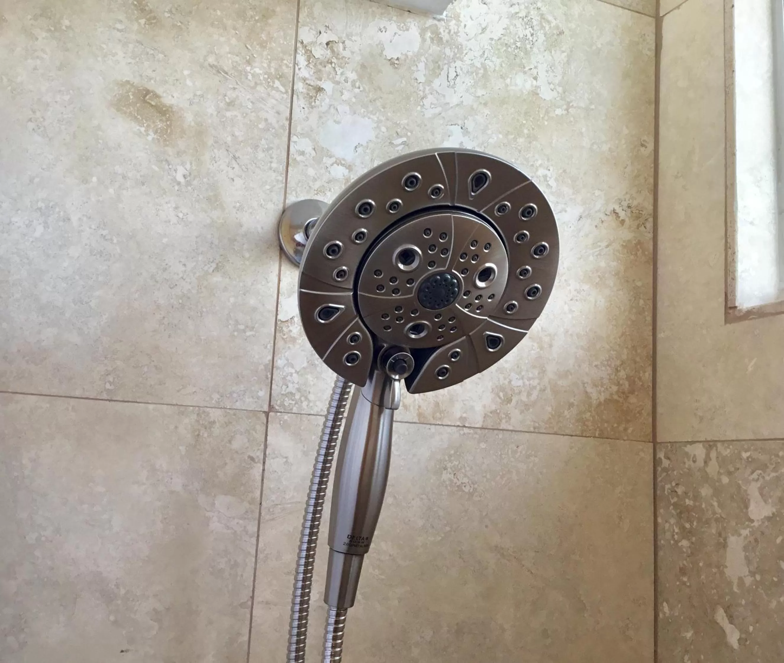 One-Bedroom King Oasis in Holiday Surf Hotel (with full kitchen)