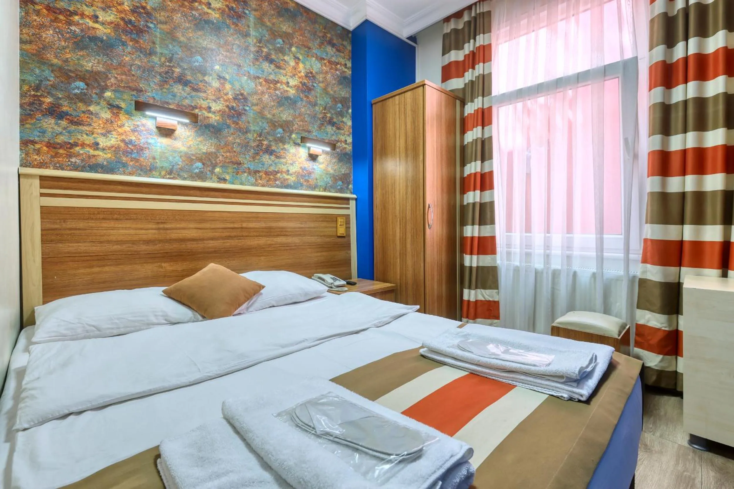 Budget Double Room in Fors Hotel