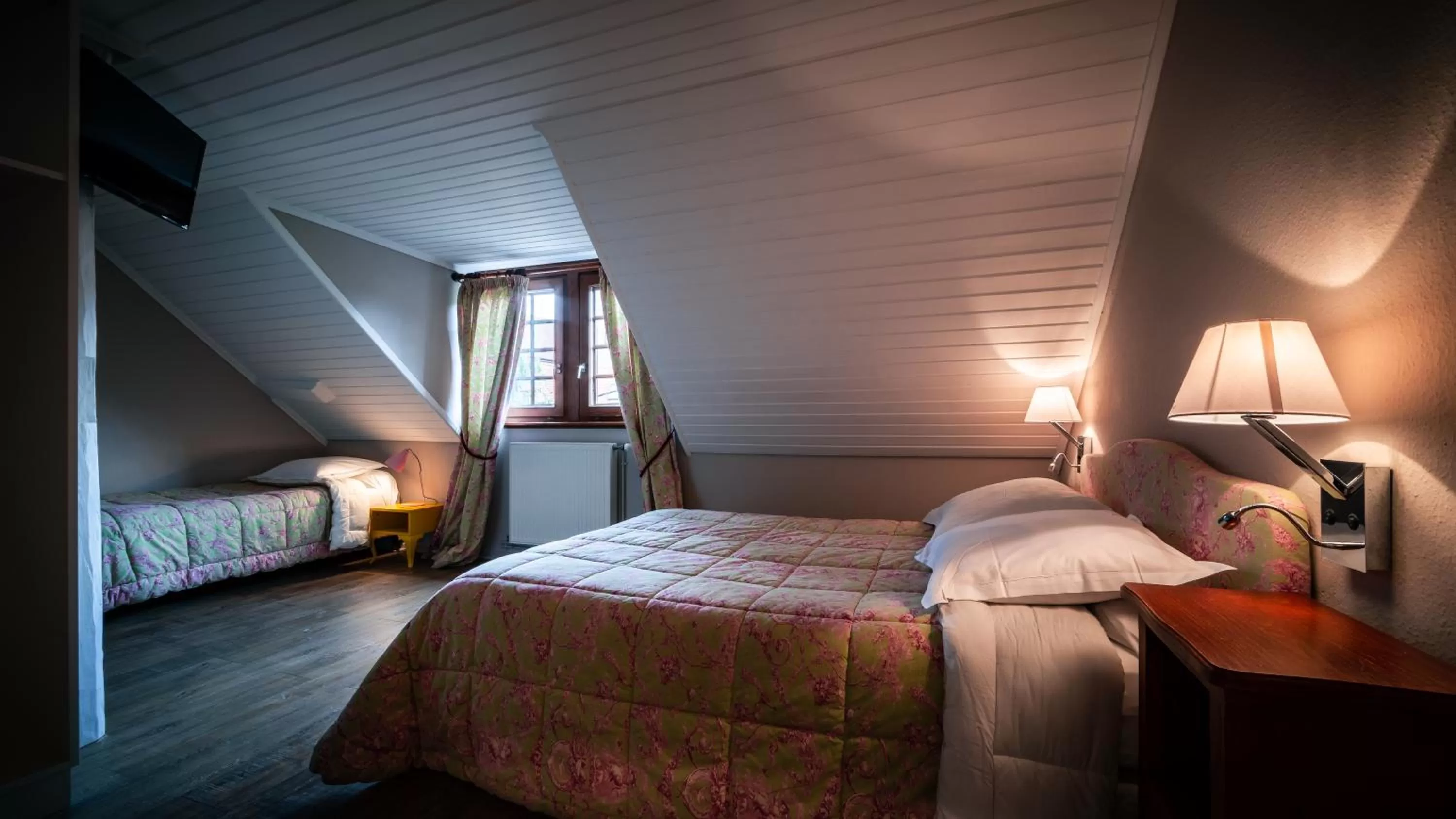 Triple Room in Hôtel des Deux Clefs