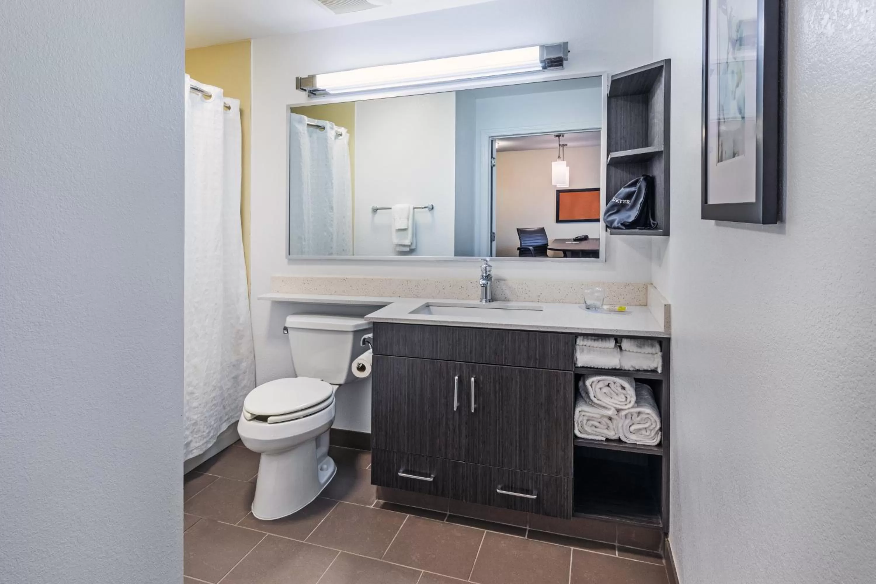 Queen Suite with Roll-In Shower - Disability Access in Candlewood Suites Hattiesburg by IHG