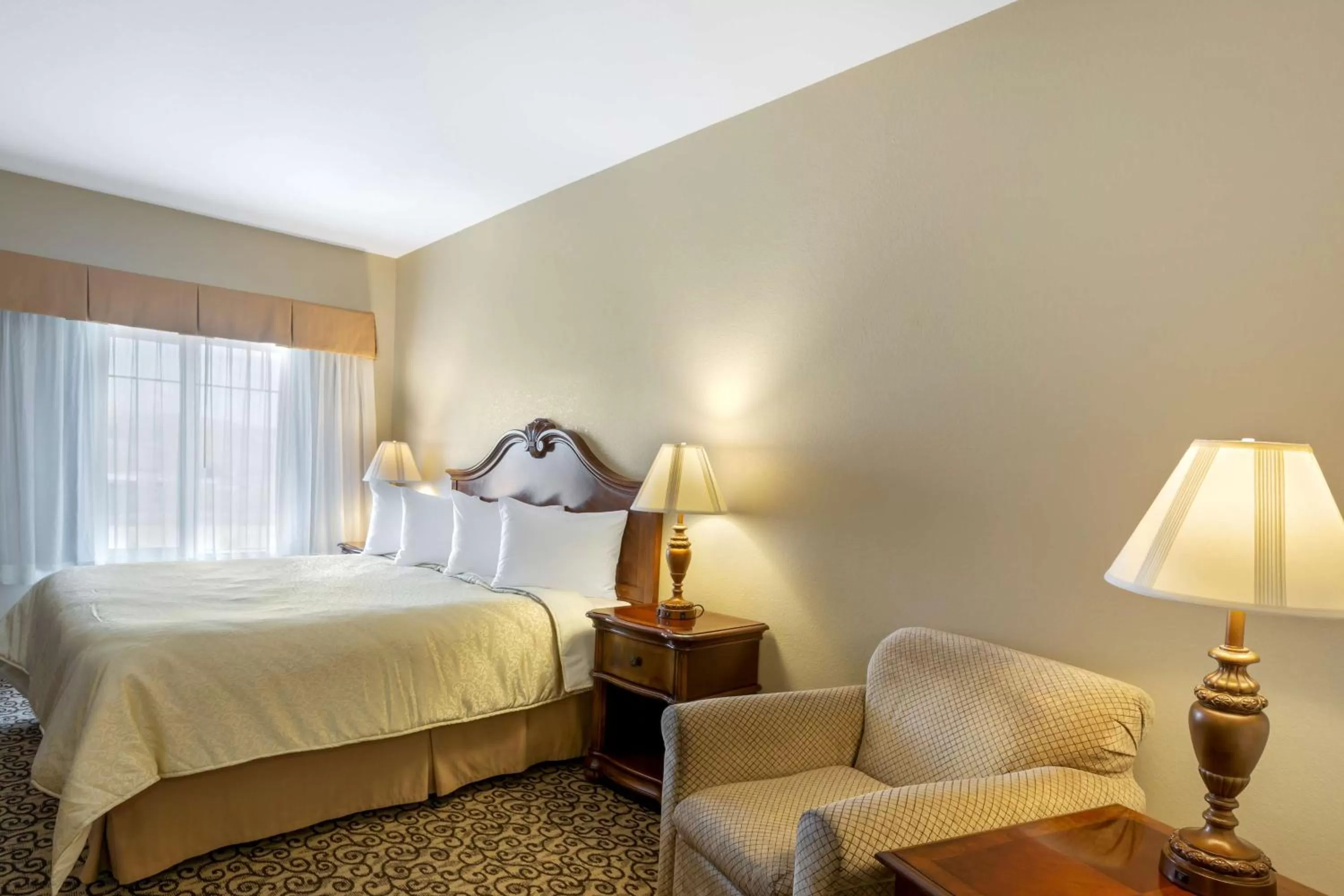 King Room - Non-Smoking in Best Western PLUS Fossil Country Inn & Suites