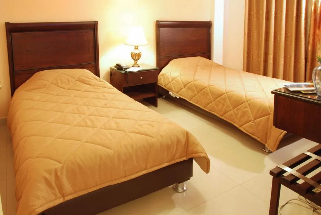 Two-Bedroom Apartment in Jardaneh Hotel