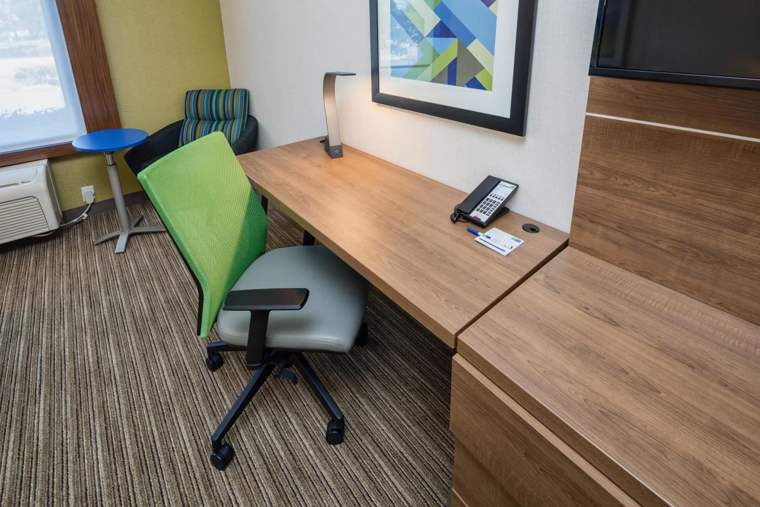 Suite - Only Hearing Accessible in Holiday Inn Express Hotel & Suites Modesto-Salida by IHG