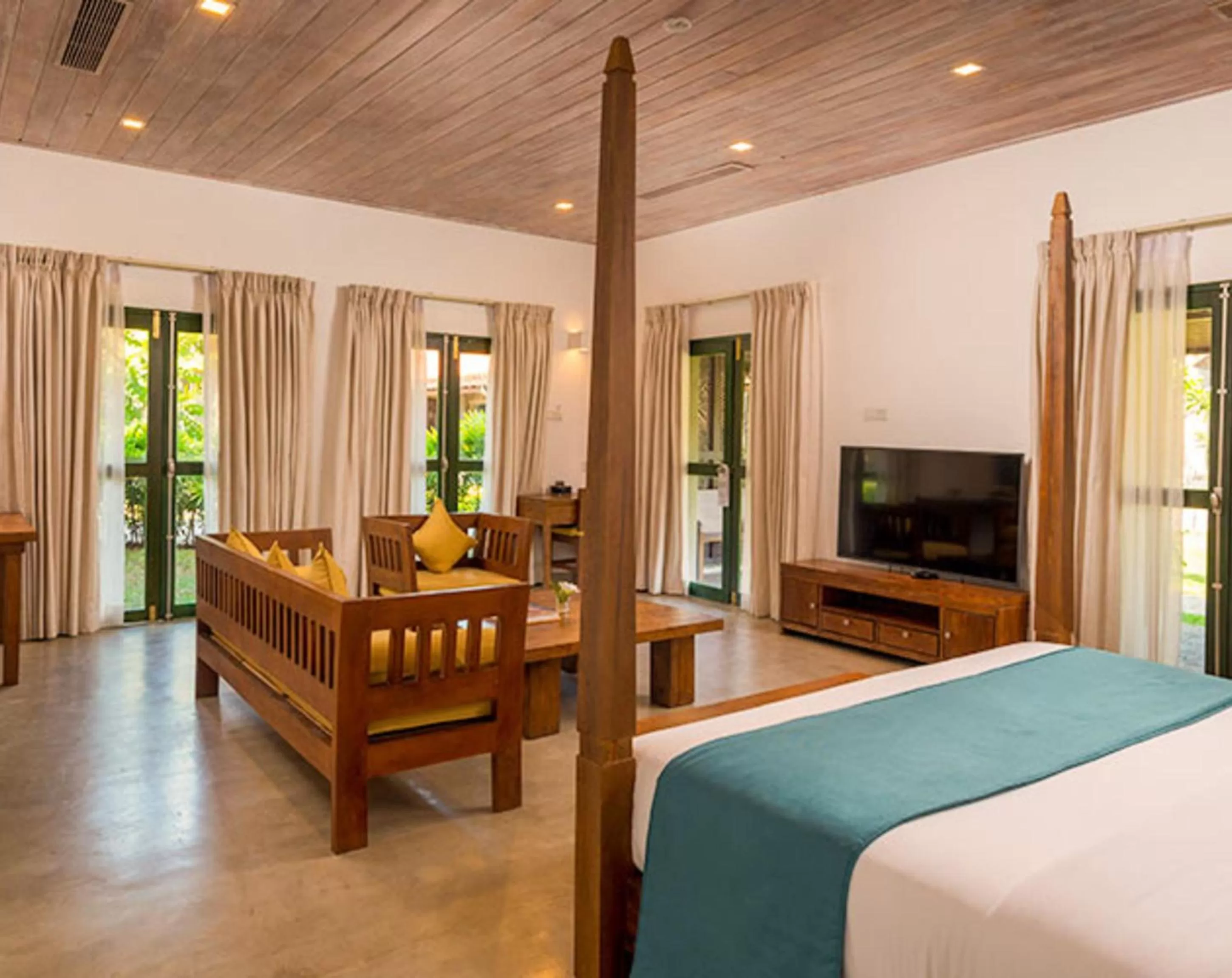 Suite in Regenta Arie Lagoon Negombo