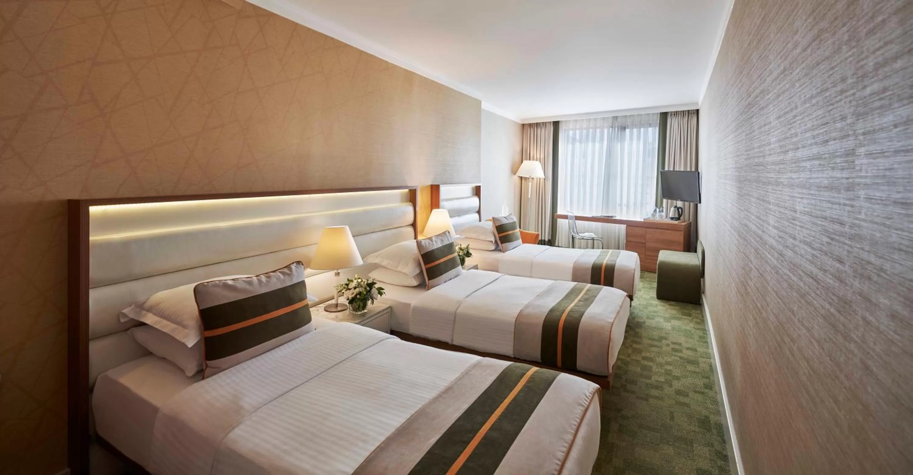 Deluxe Triple Room with Bosphorus View in Richmond Istanbul