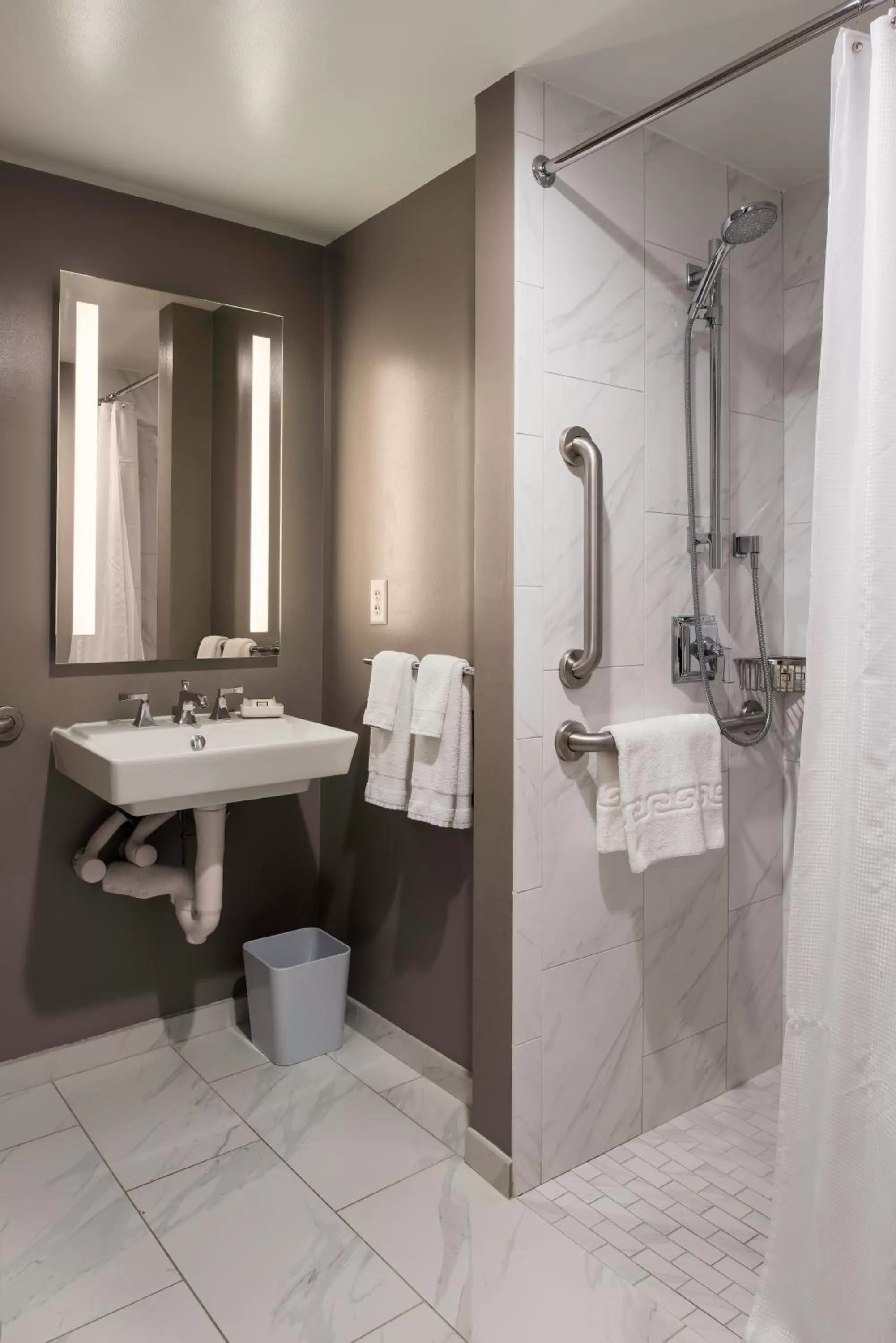 King Room - Disability Access in Phoenix Park Hotel