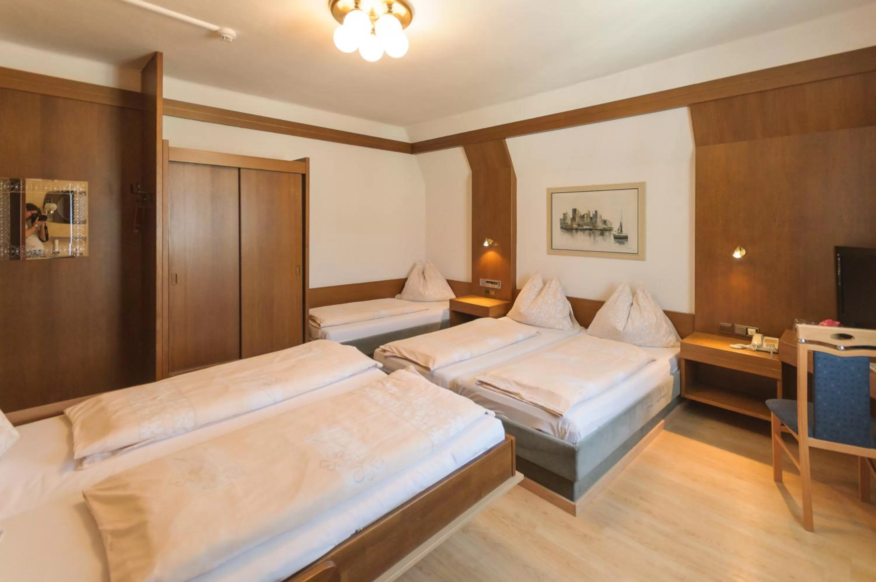 Quintuple Room in Hotel Tautermann