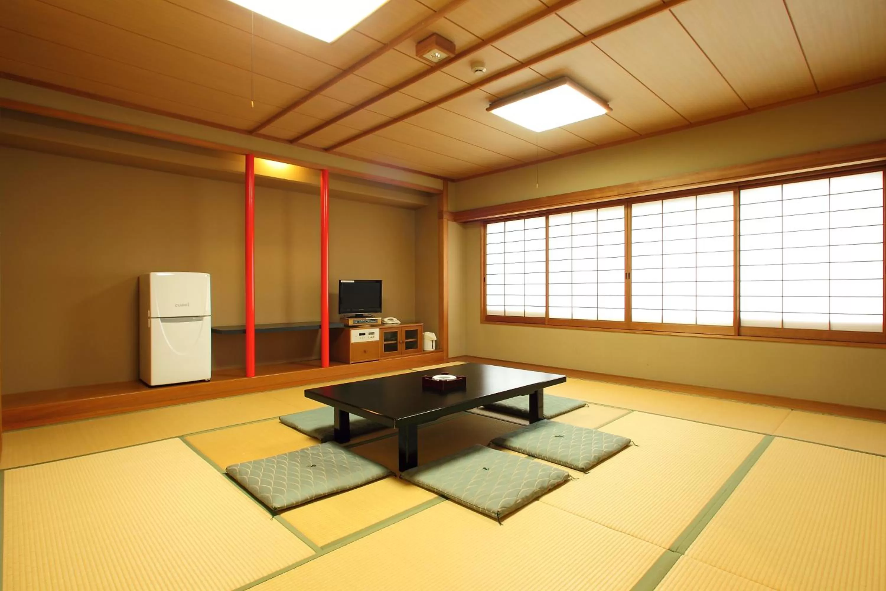 Standard Japanese-Style Room in Hotel Kinsuien
