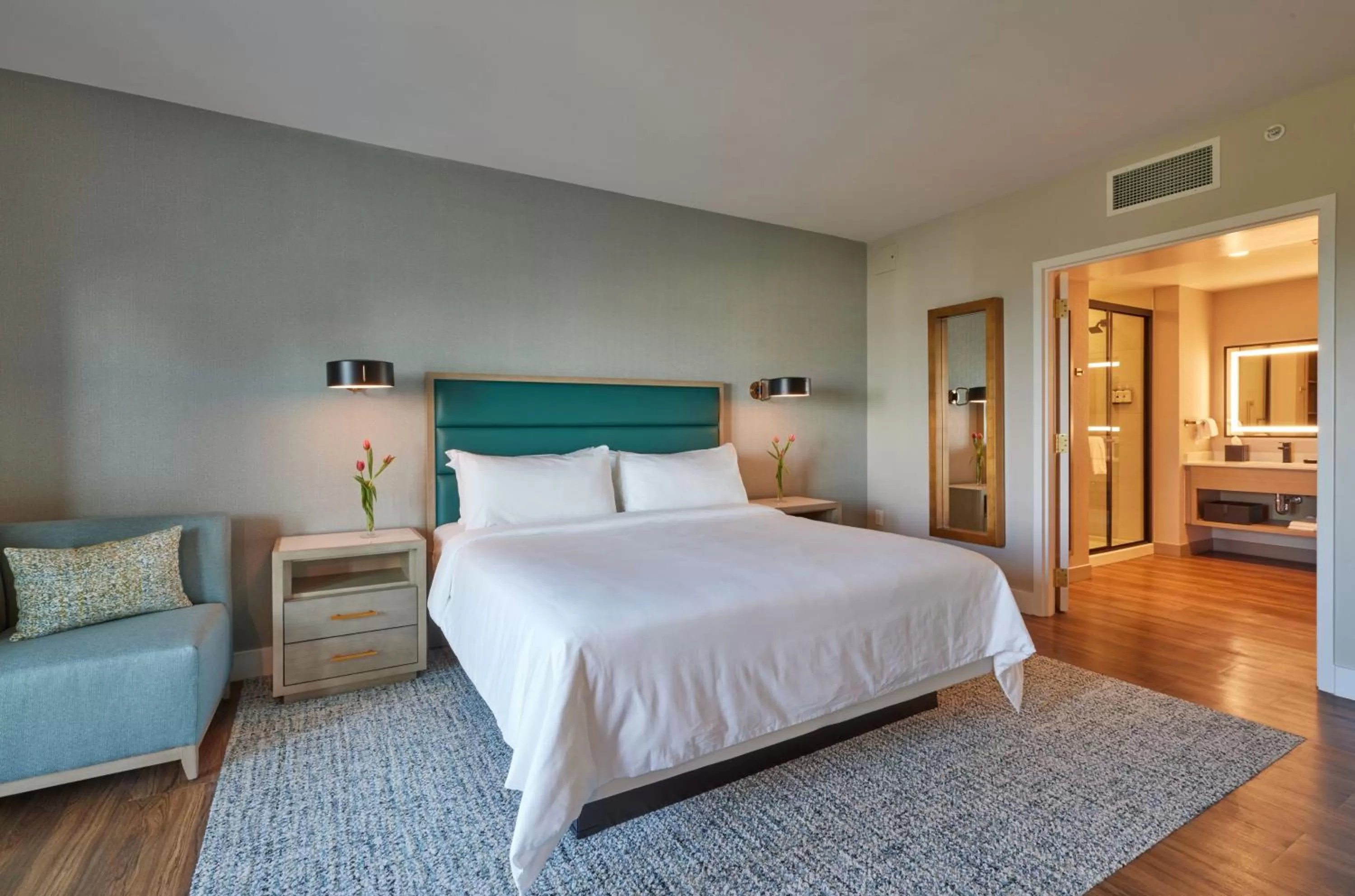 Executive King Suite in Hotel Effie Sandestin Resort, Autograph Collection