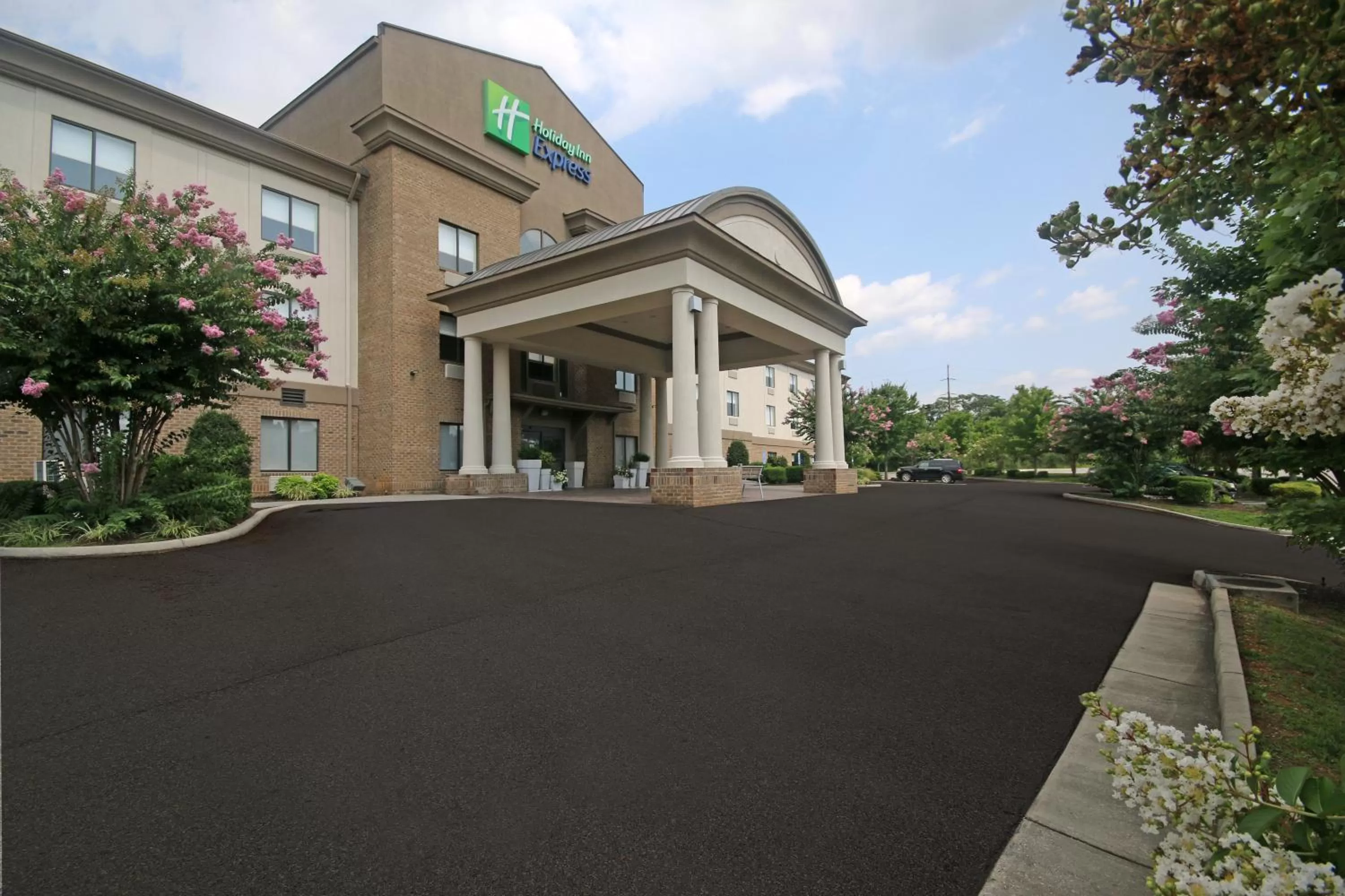 Holiday Inn Express Troutville-Roanoke North by IHG