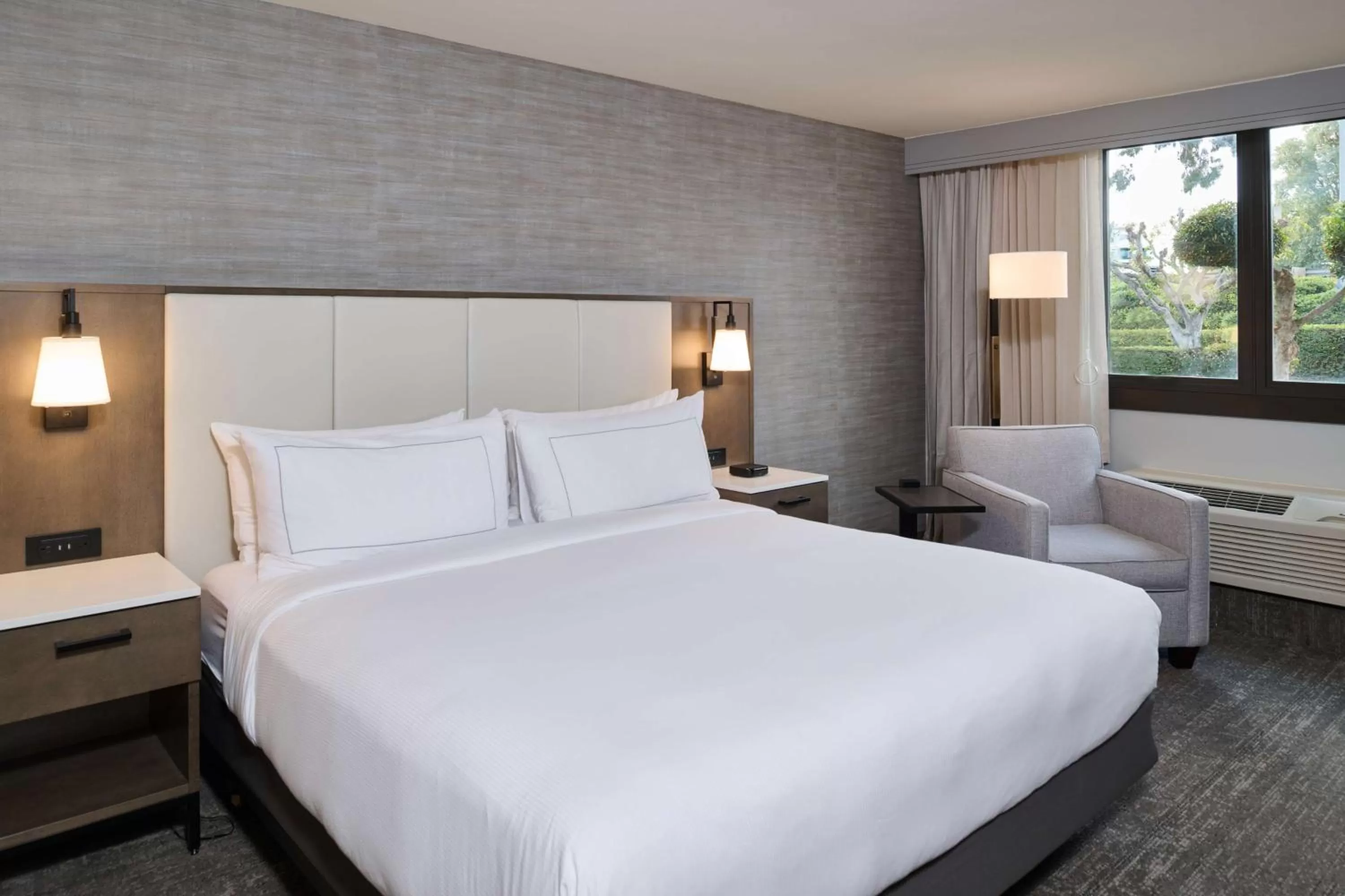 King Room in Doubletree by Hilton Buena Park