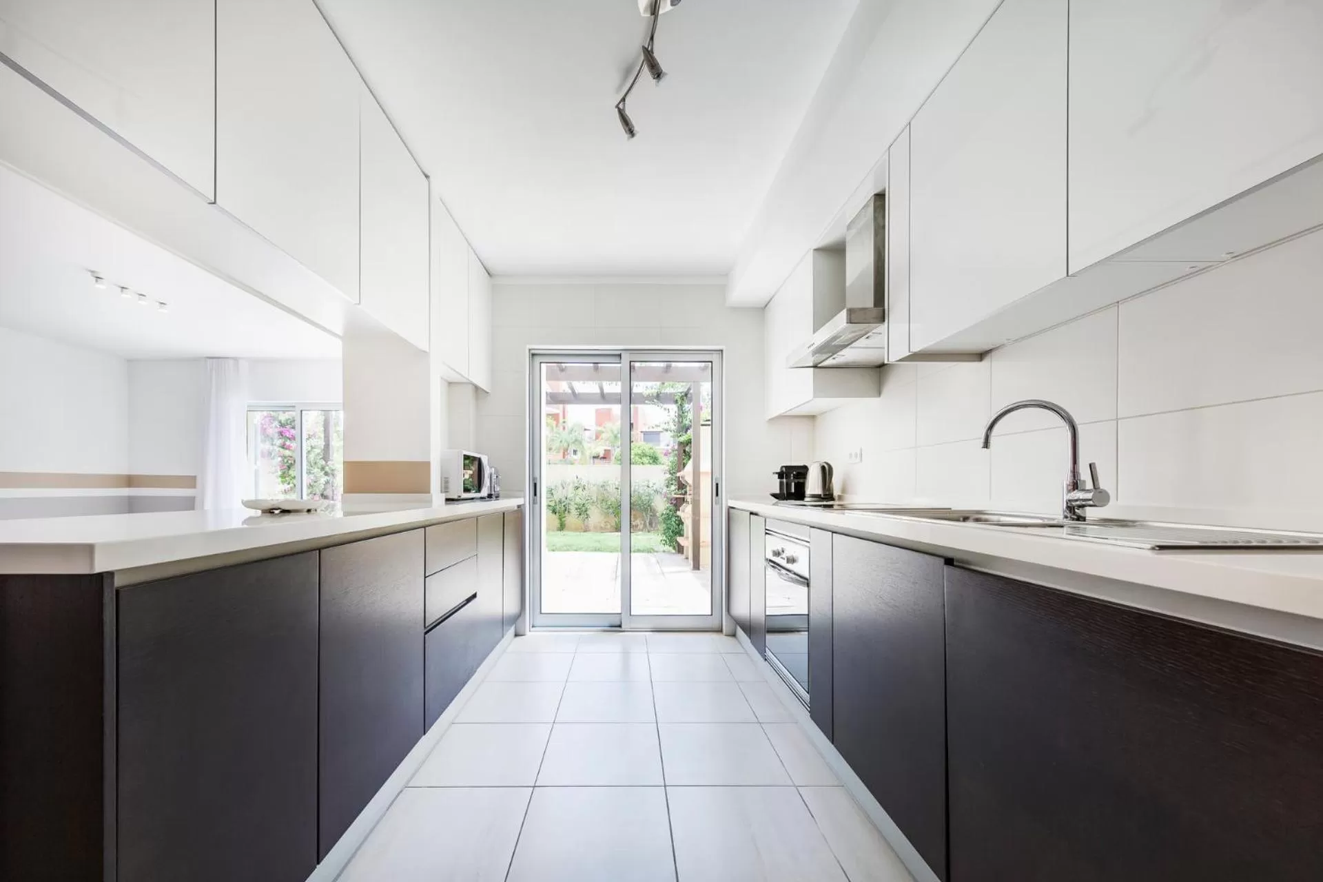 Three-Bedroom Townhouse in Laguna - Vilamoura