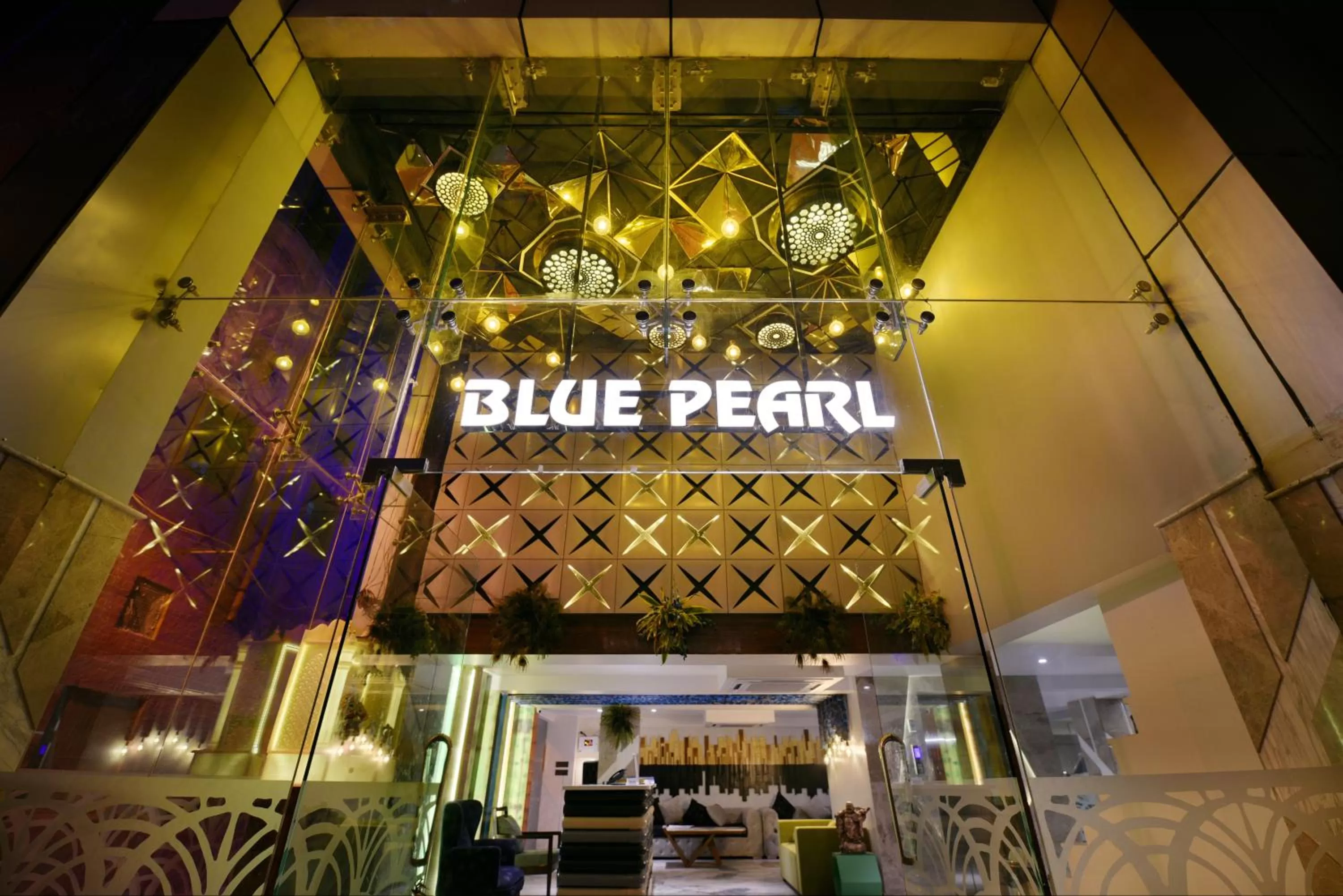 Hotel Blue Pearl - Free Airport Pick up