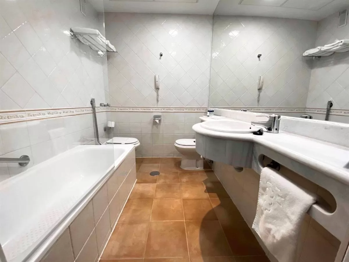 Twin Room in Hotel Torremangana