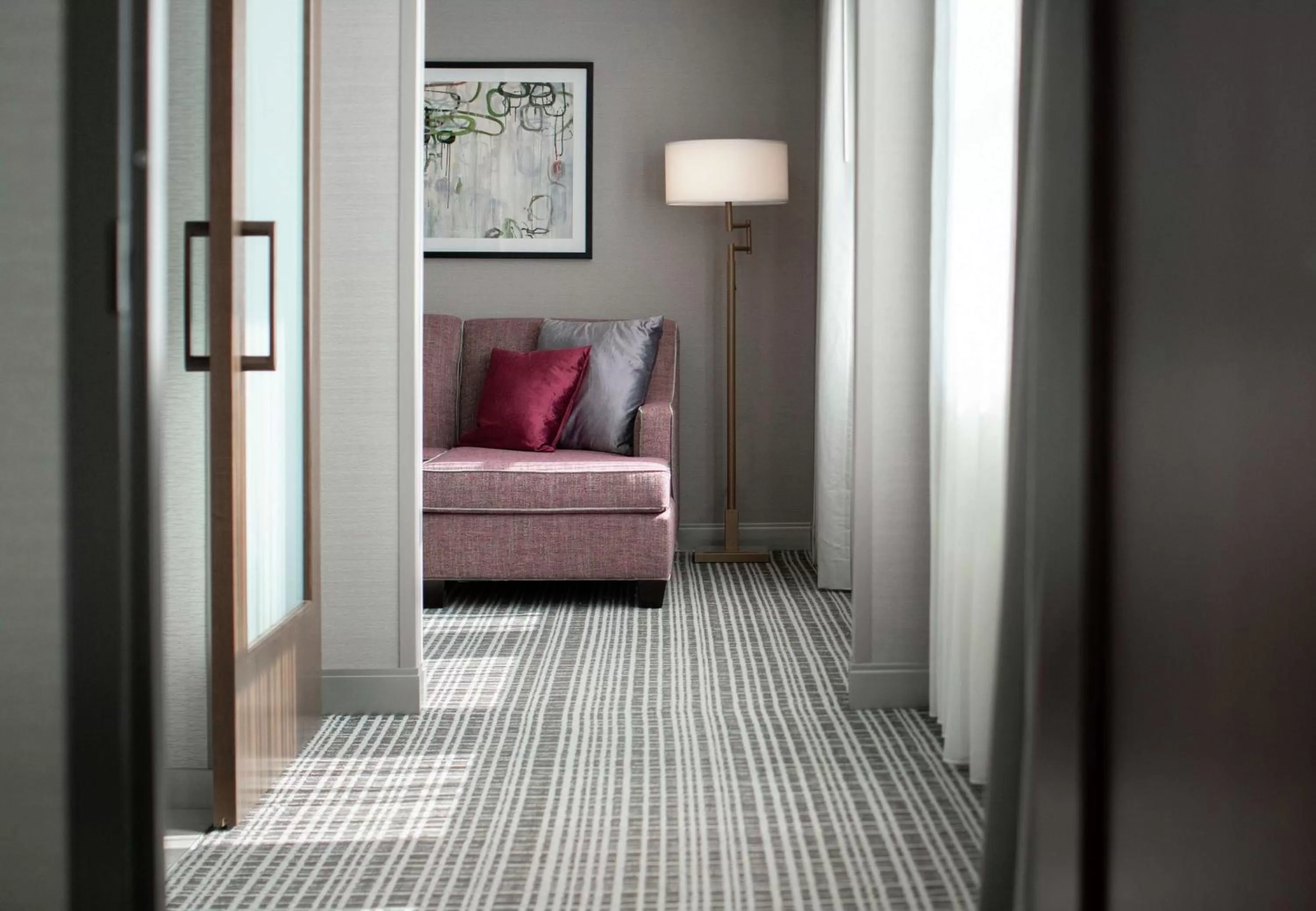 One-Bedroom King Suite in The Axis Moline Hotel, Tapestry Collection By Hilton