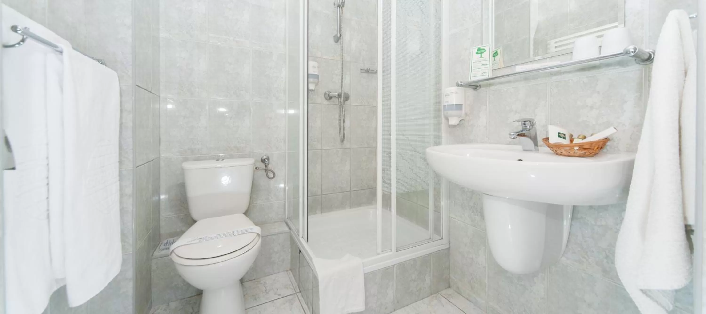 Standard Twin Room - single occupancy in Nova Hotel