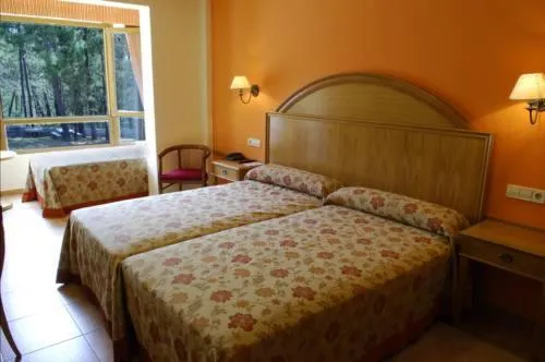 Triple Room in Hotel Abeiras