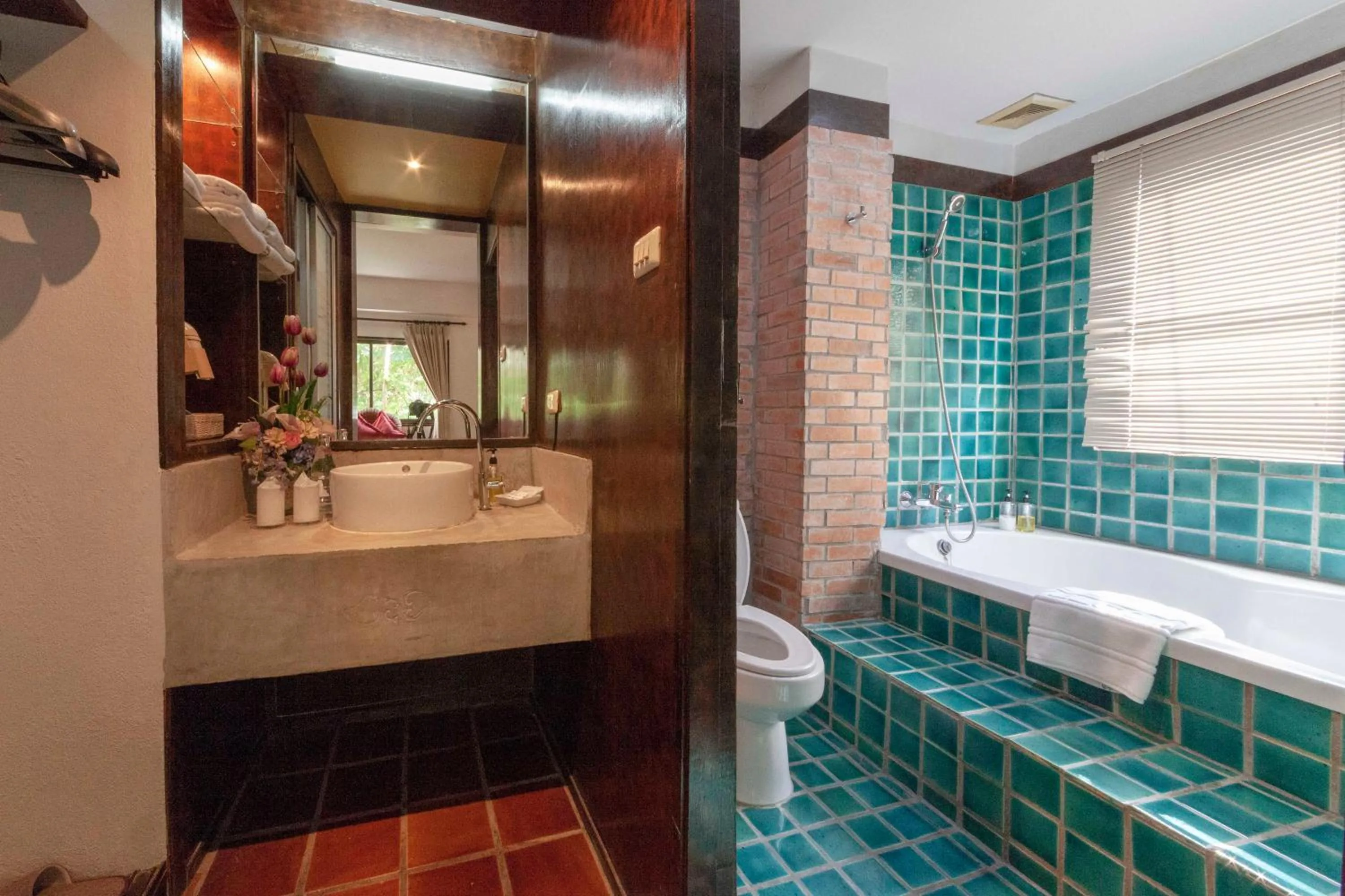 Deluxe Room in Holiday Garden Hotel & Resort SHA EXTRA PLUS