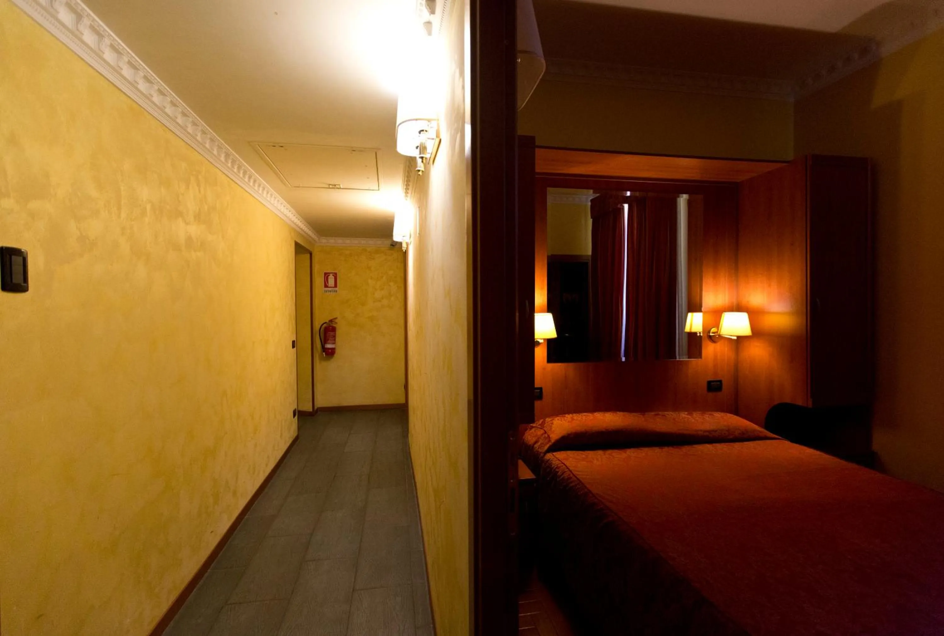 Single Room in Hotel Lella