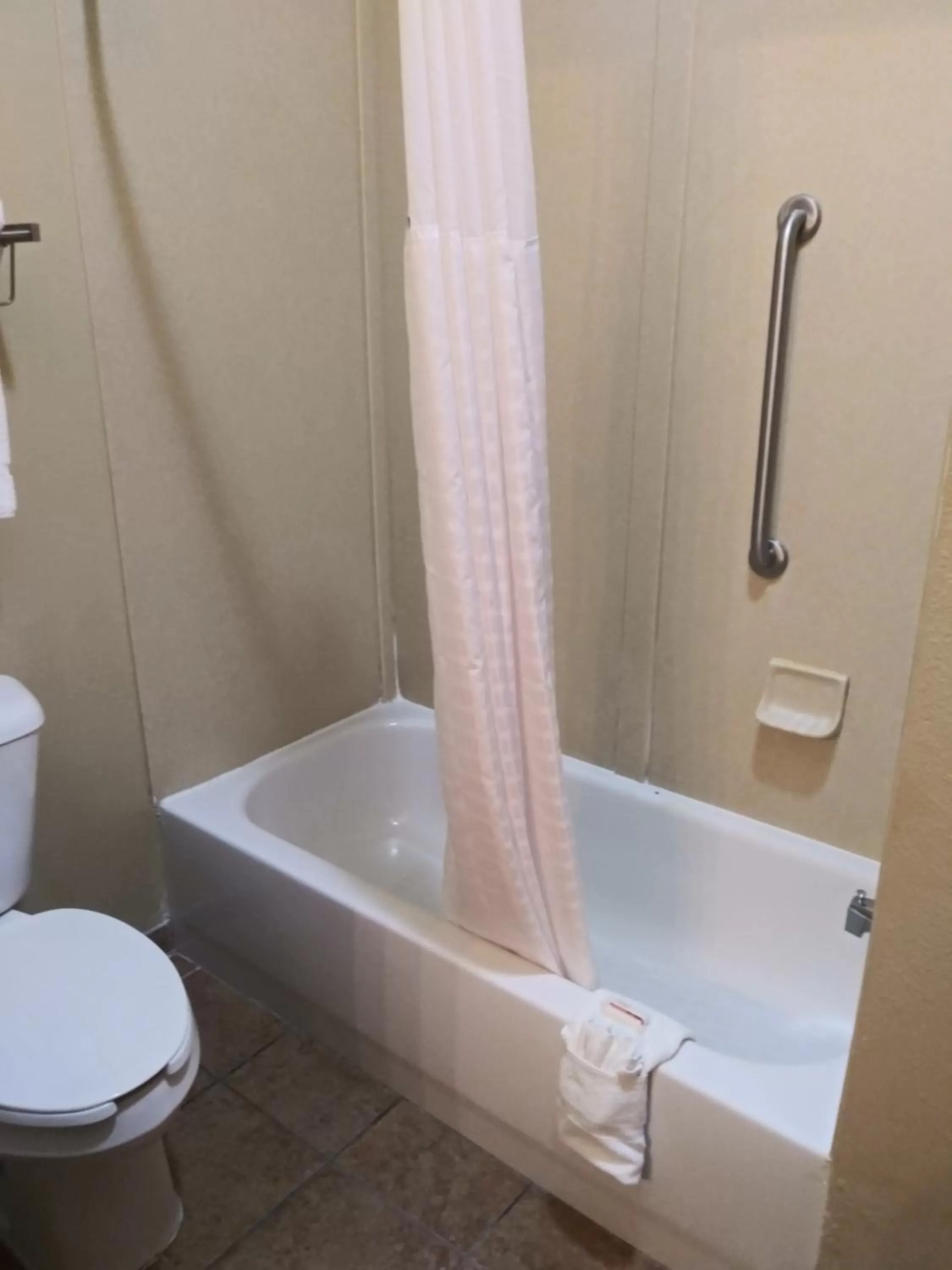 King Room - Non-Smoking in Baymont by Wyndham Wheeler