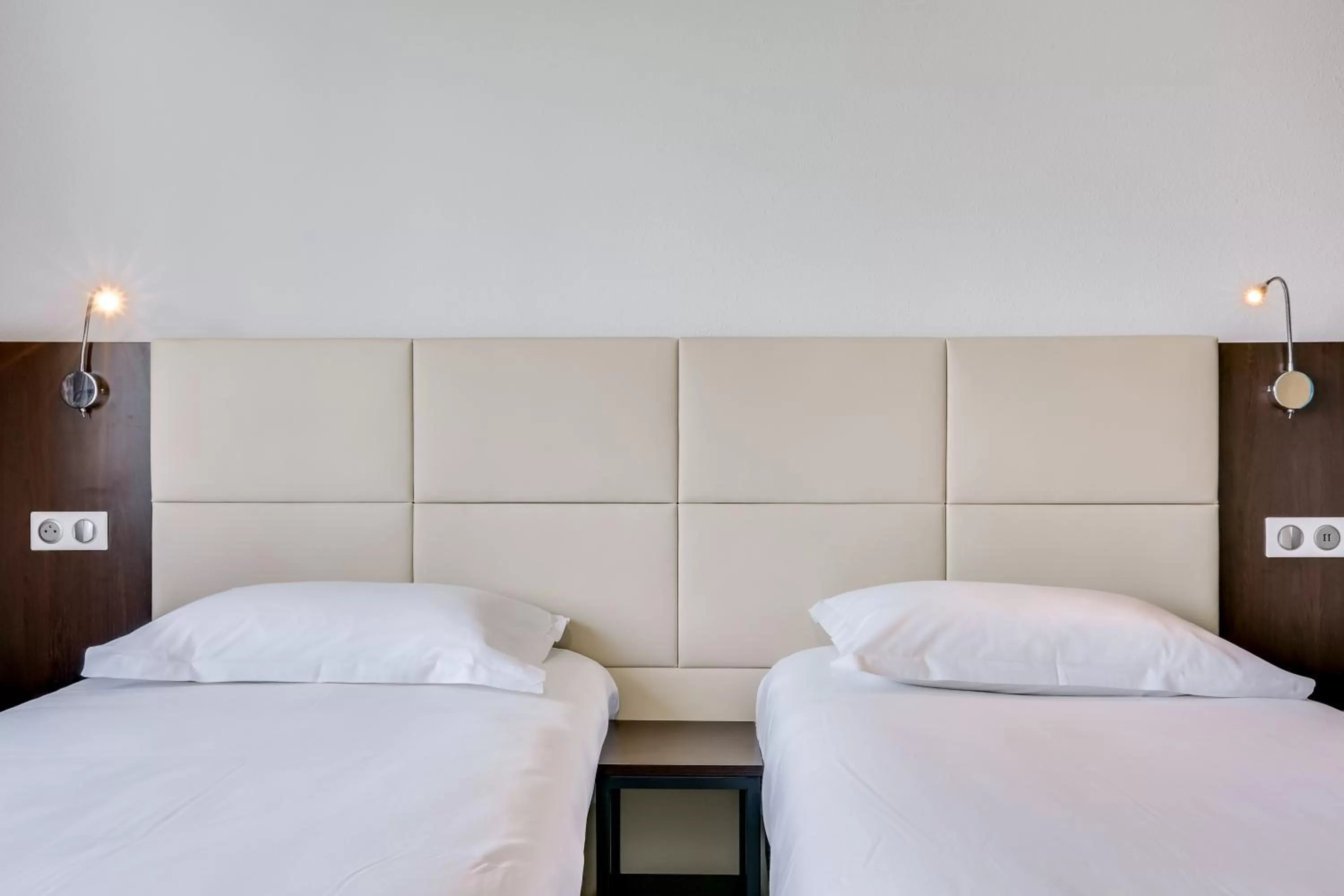 Twin Room in The Originals City, Hôtel Caen Mémorial