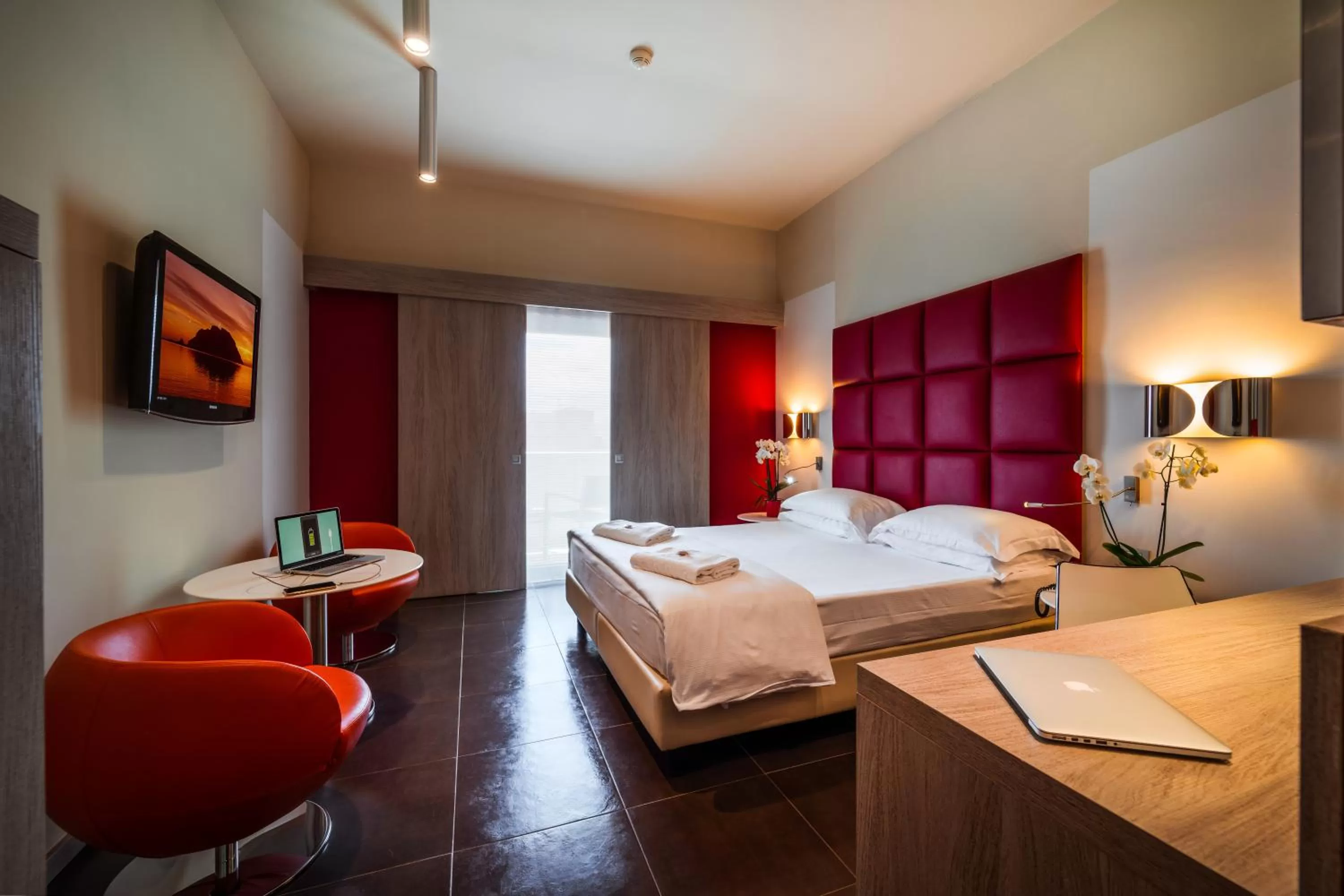 Superior Double Room with Balcony in Jazz Hotel