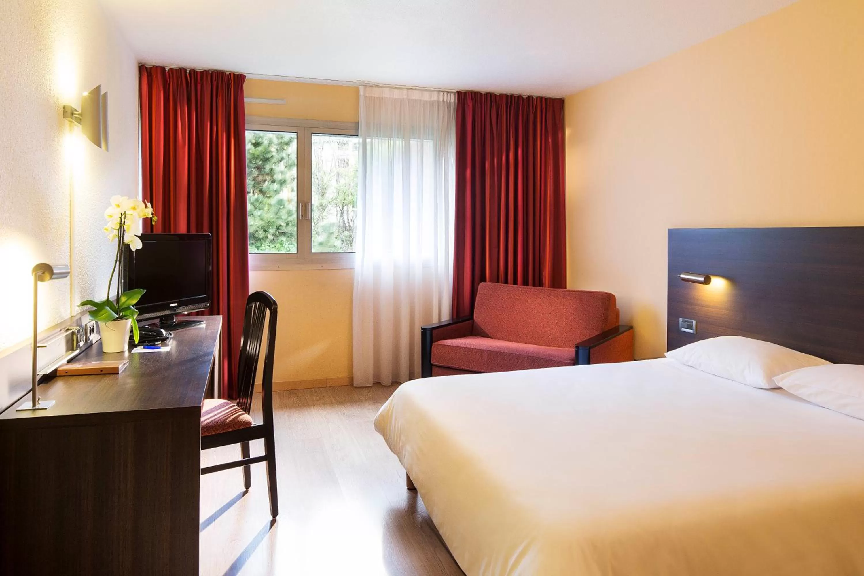 Premium Comfort Room in Oceania Quimper