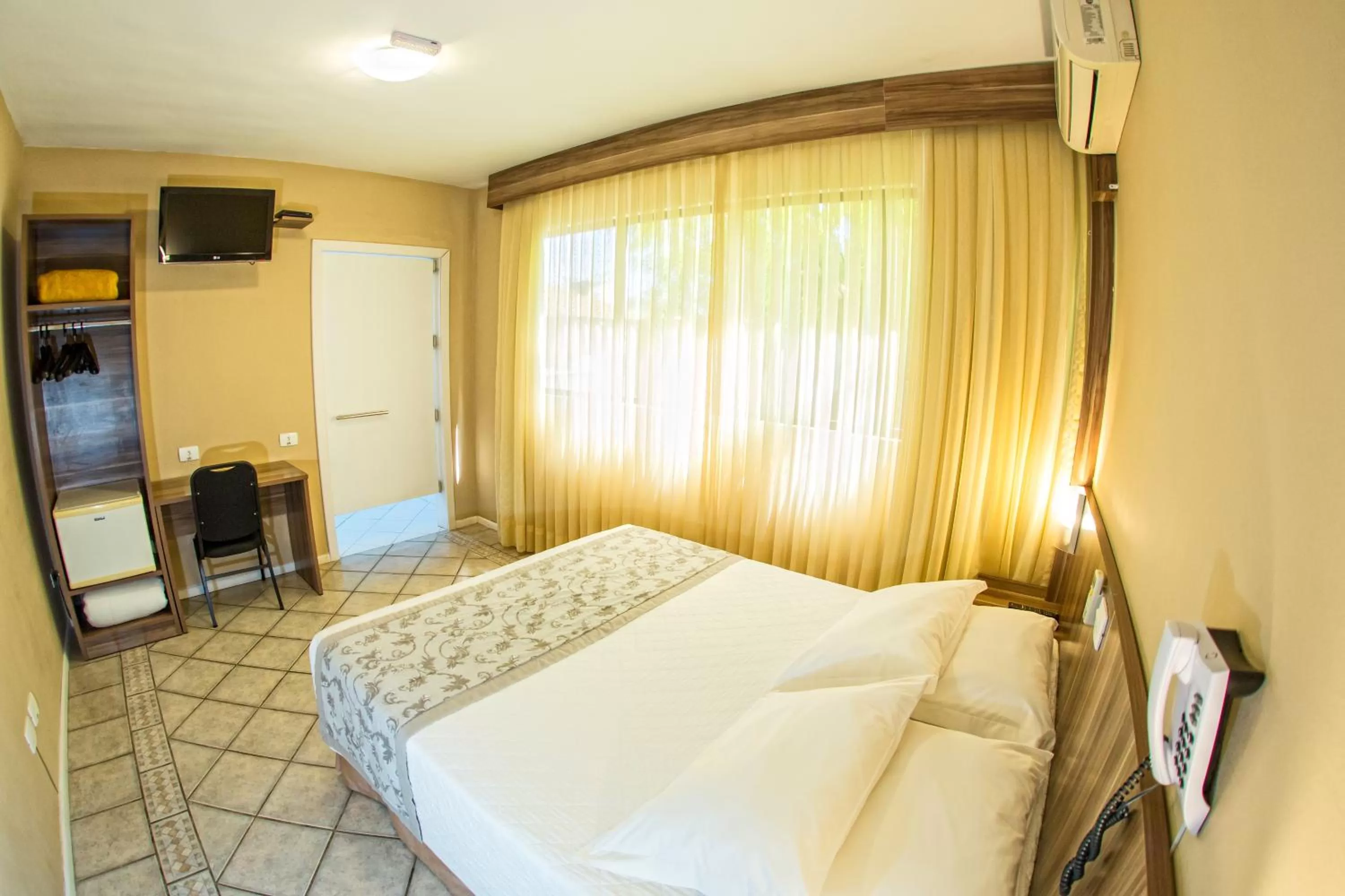 Double Room - single occupancy in Hotel Campo Largo Comfort