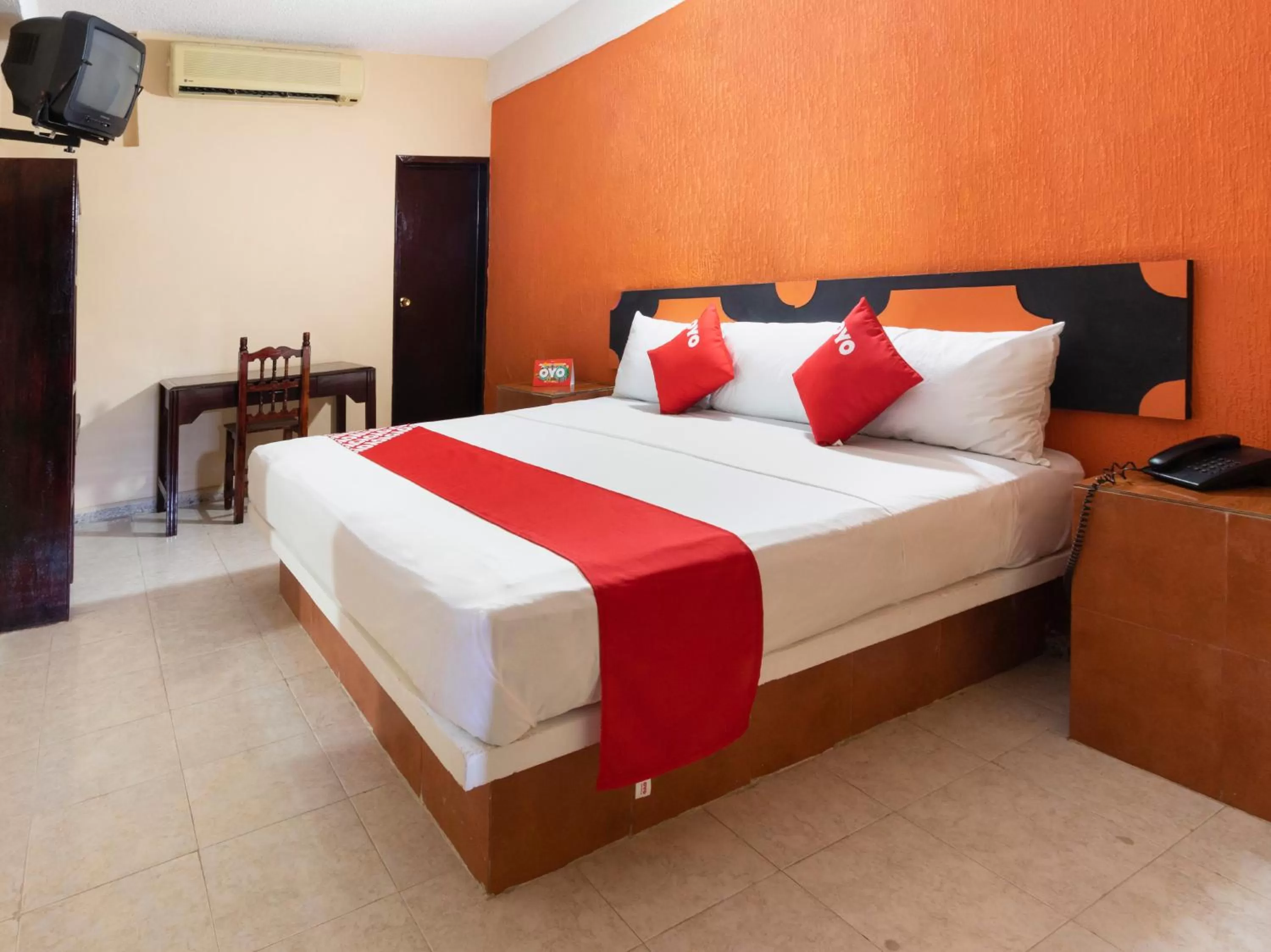 Large Single Room - single occupancy in HOTEL MERIDA