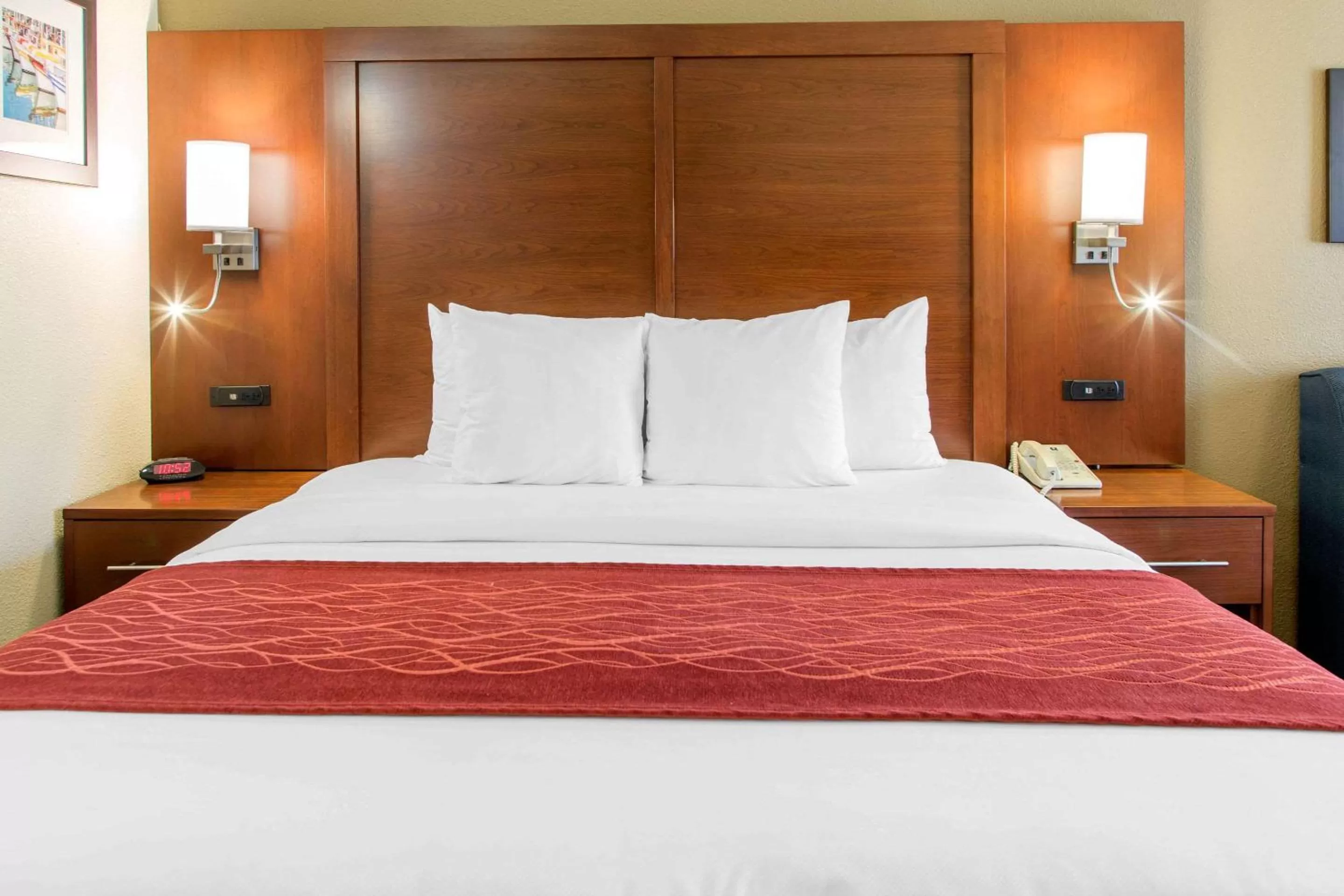 King Suite in Comfort Inn & Suites San Francisco Airport North