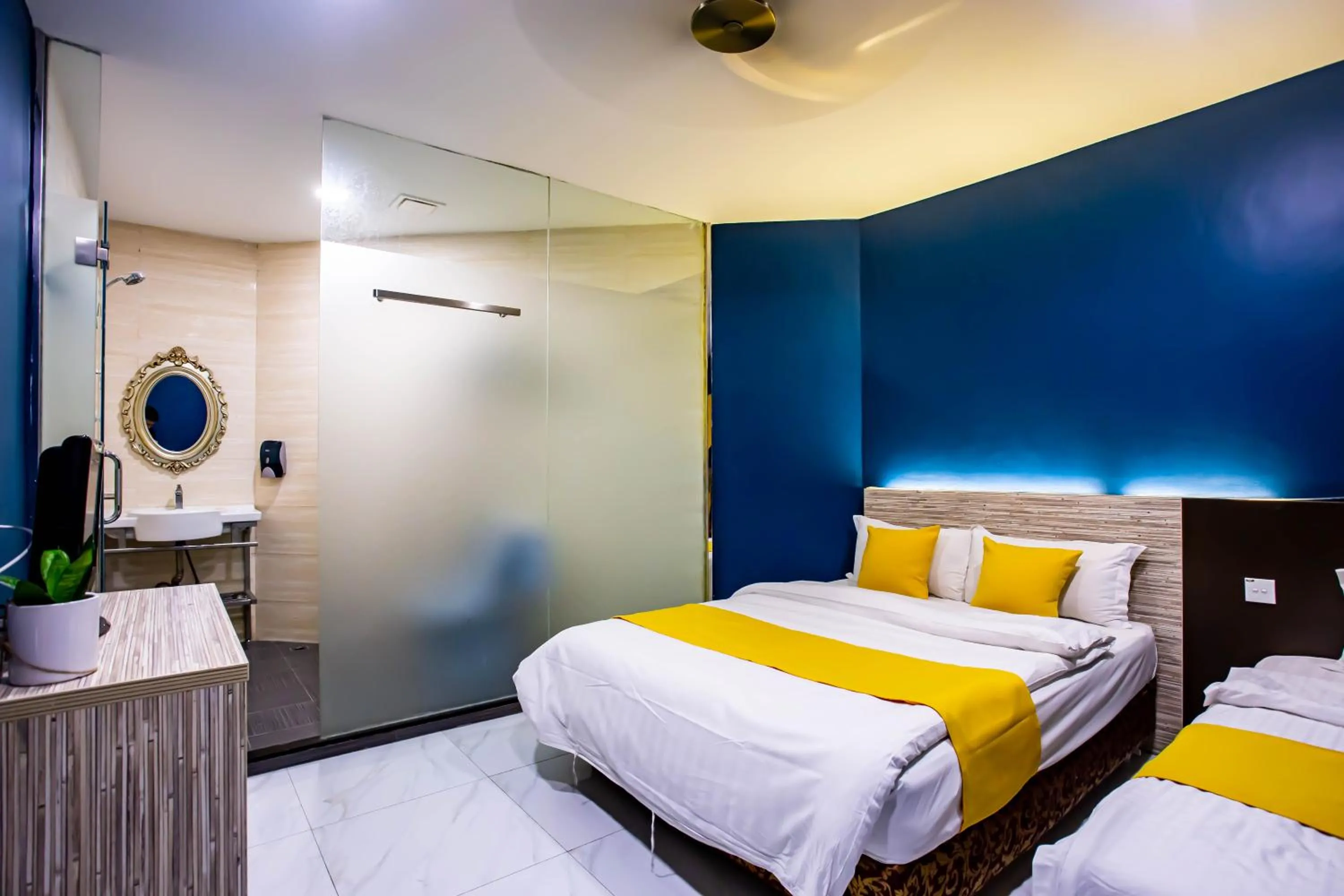 Deluxe Triple Room in BEEZ Hotel Kuala Lumpur