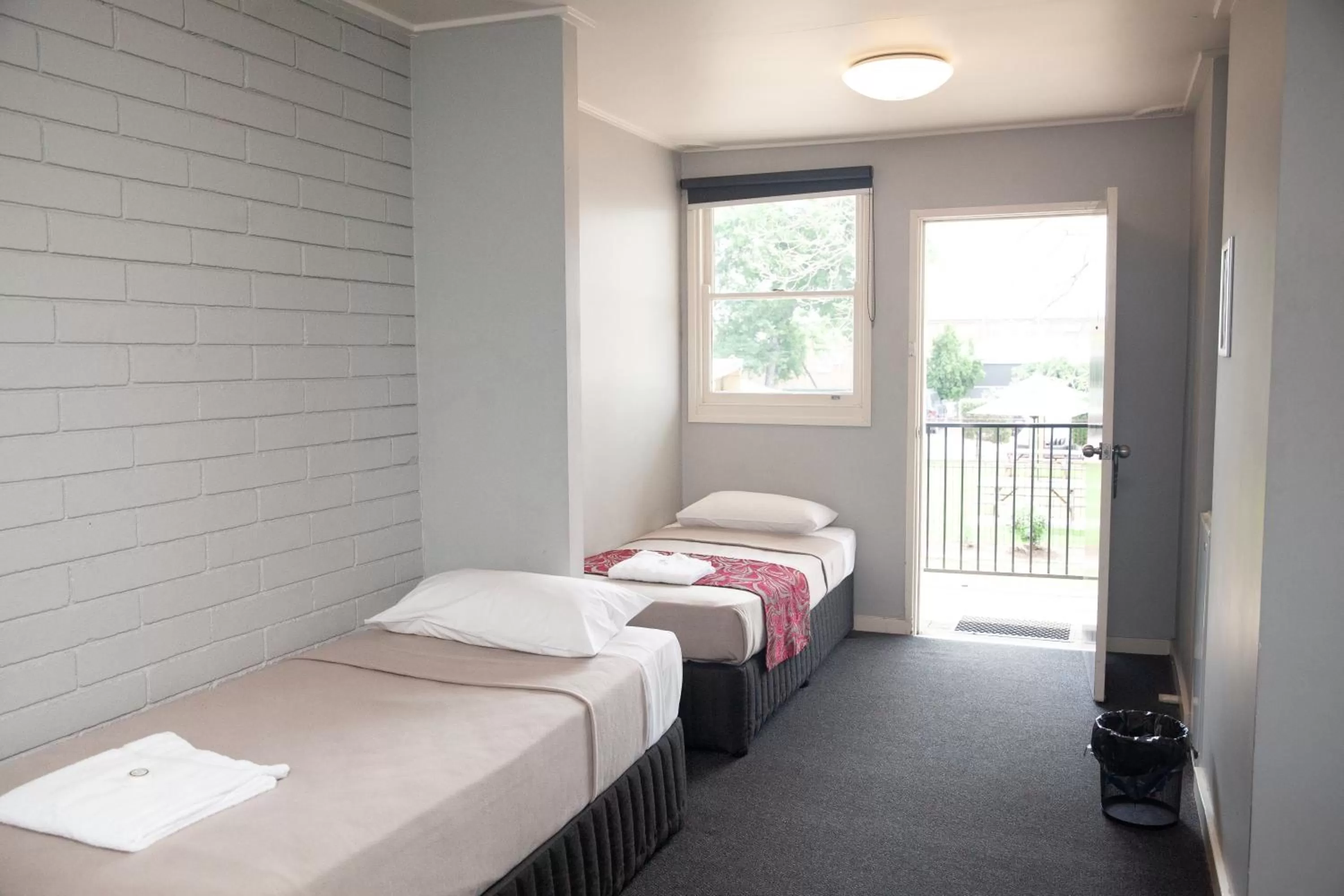 Deluxe Family Room in Royal Hotel Singleton