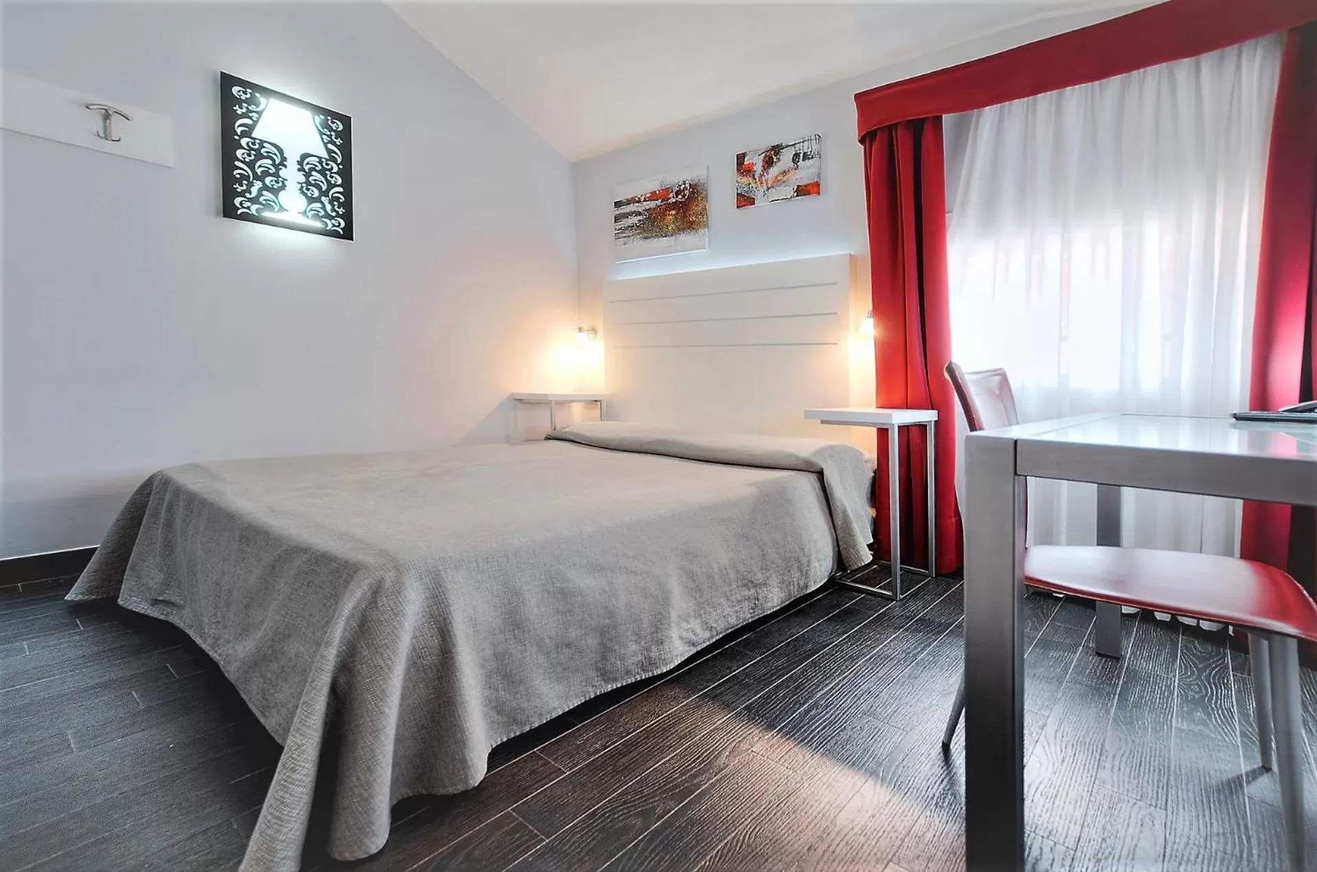 Small Double Room in Hotel Aaron