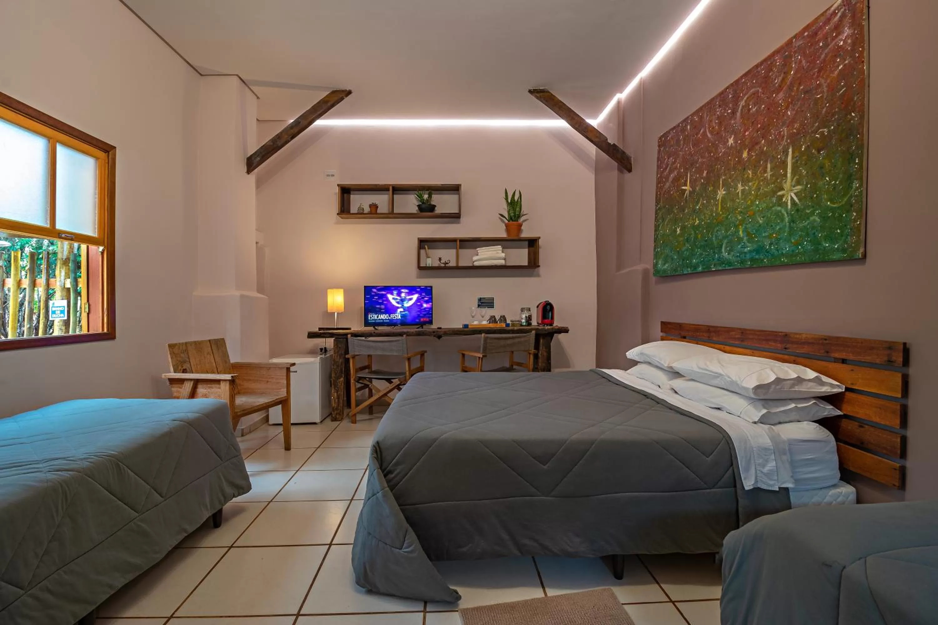 Comfort Quadruple Room in Suítes no Quintal