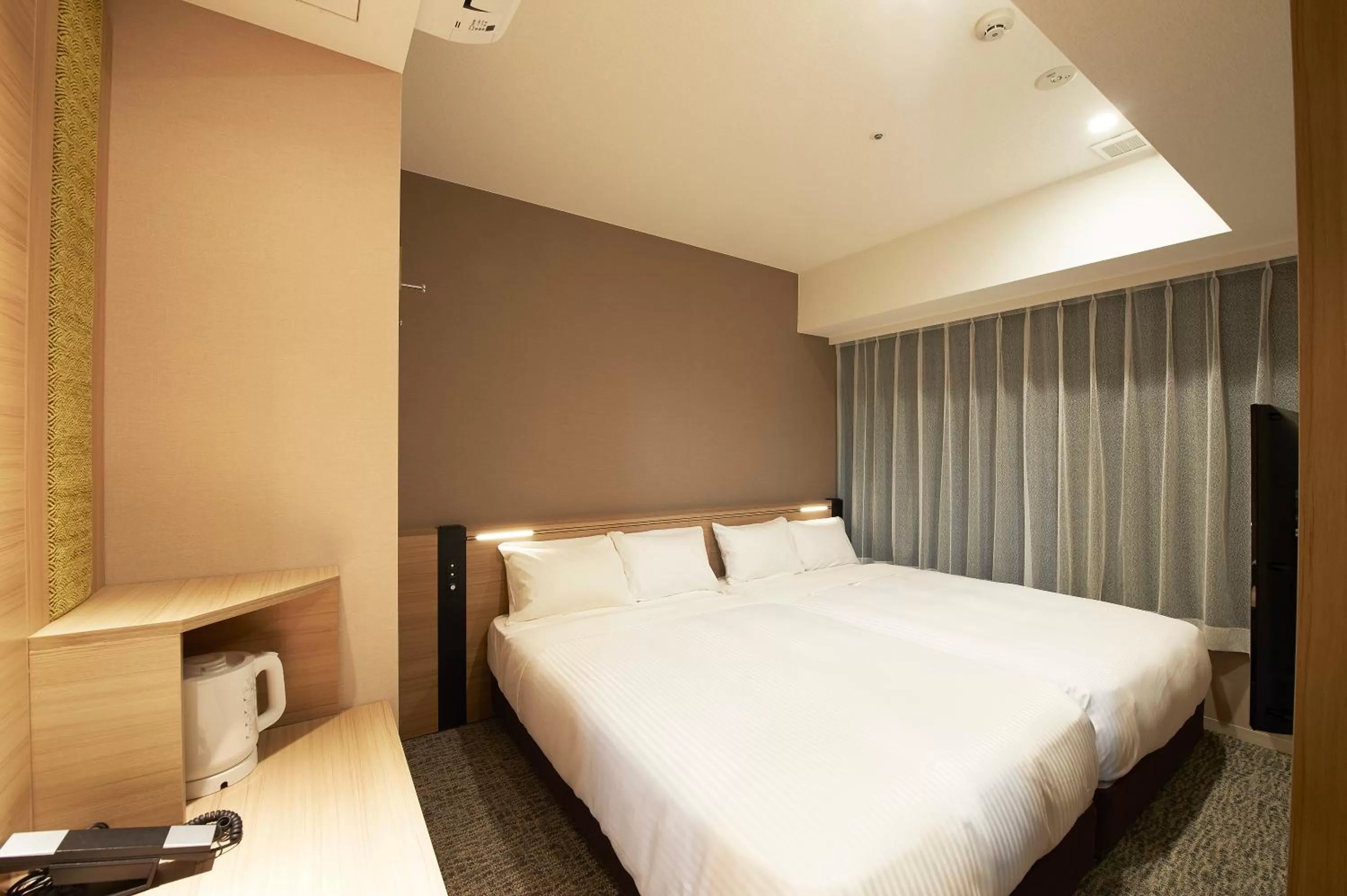 Twin Room - single occupancy - Non-Smoking in Sotetsu Fresa Inn Tokyo Kanda