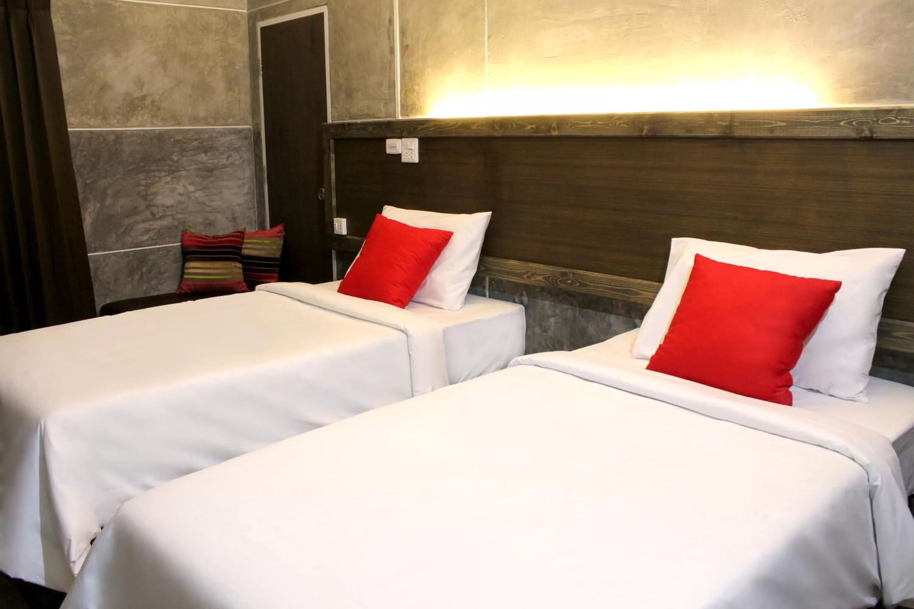 Superior Triple Room in Bangkok 68