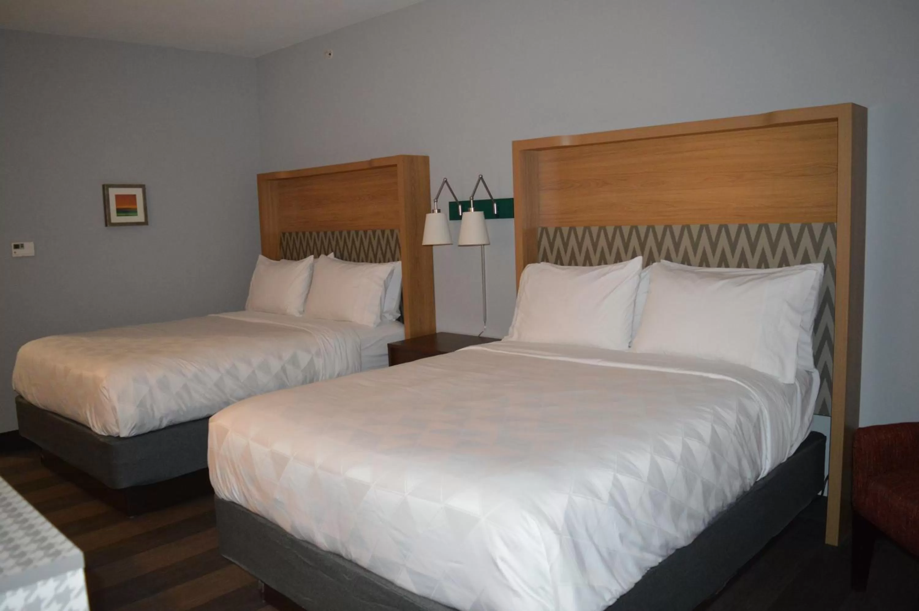 Standard Queen Room with Two Queen Beds and Mobility Accessible Tub in Holiday Inn Odessa by IHG