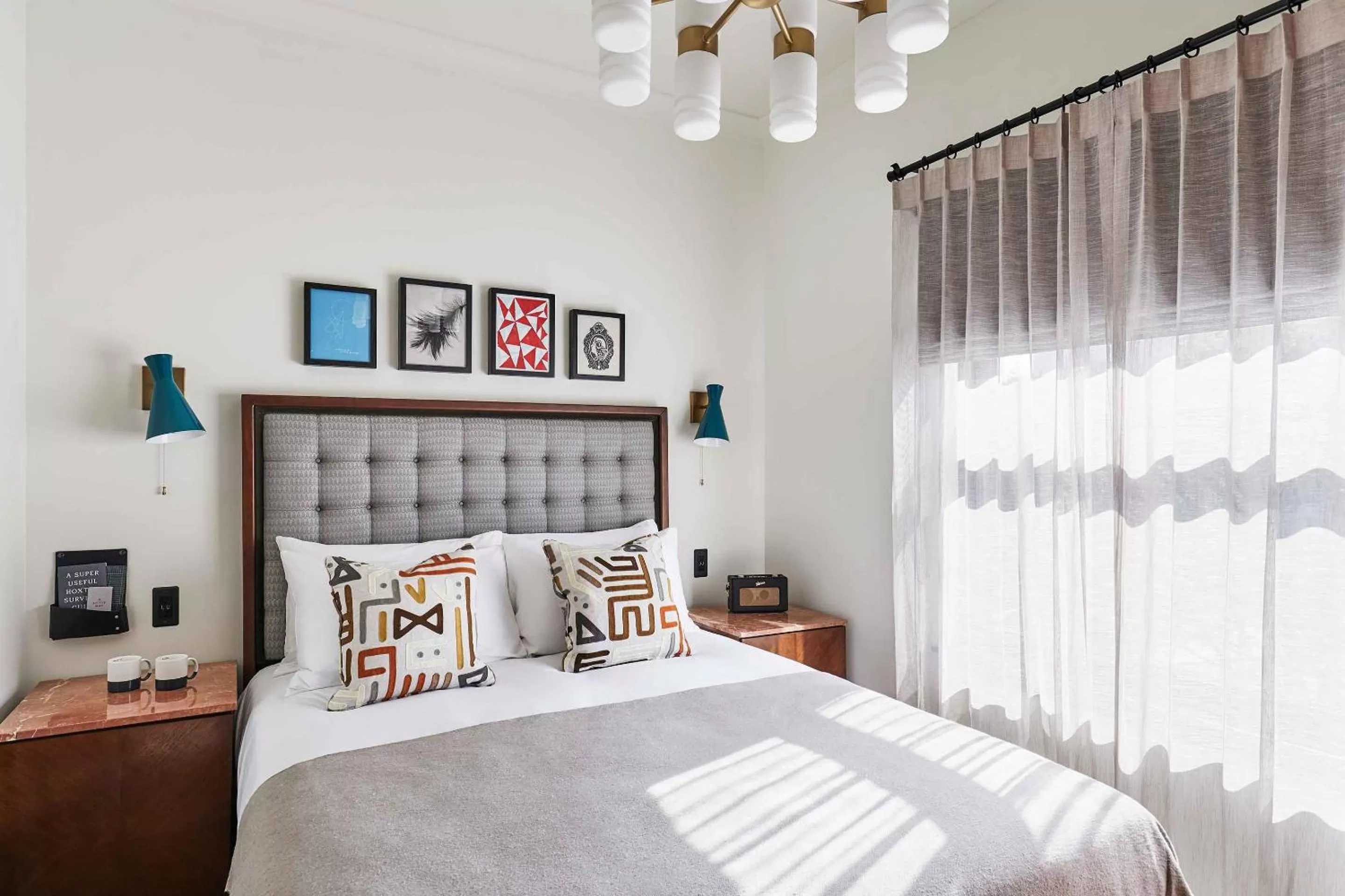 Snug in The Hoxton, Portland