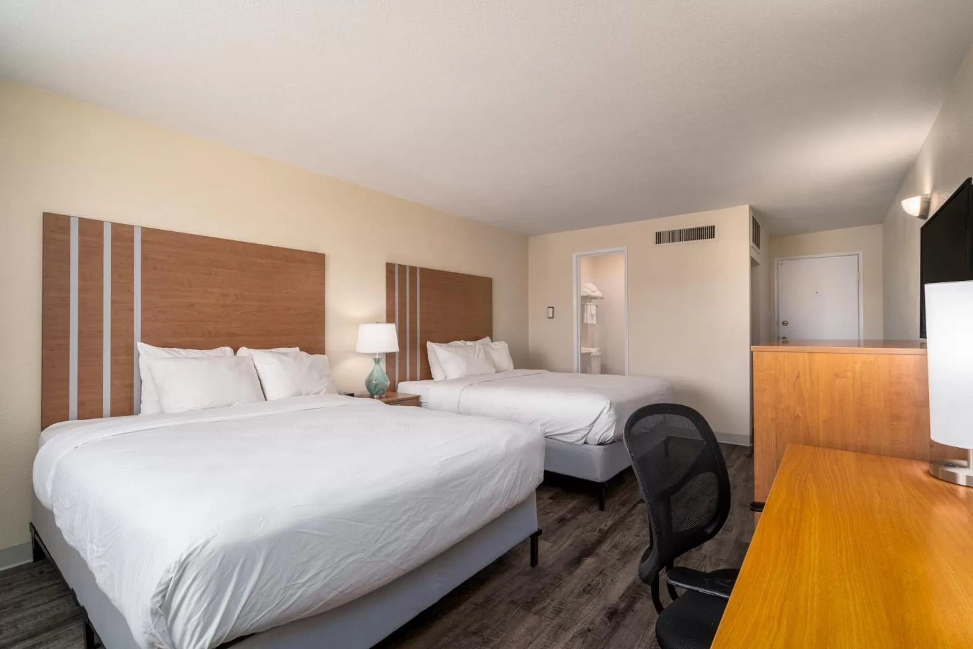 Deluxe Queen Room in Nevada Flats Hotel