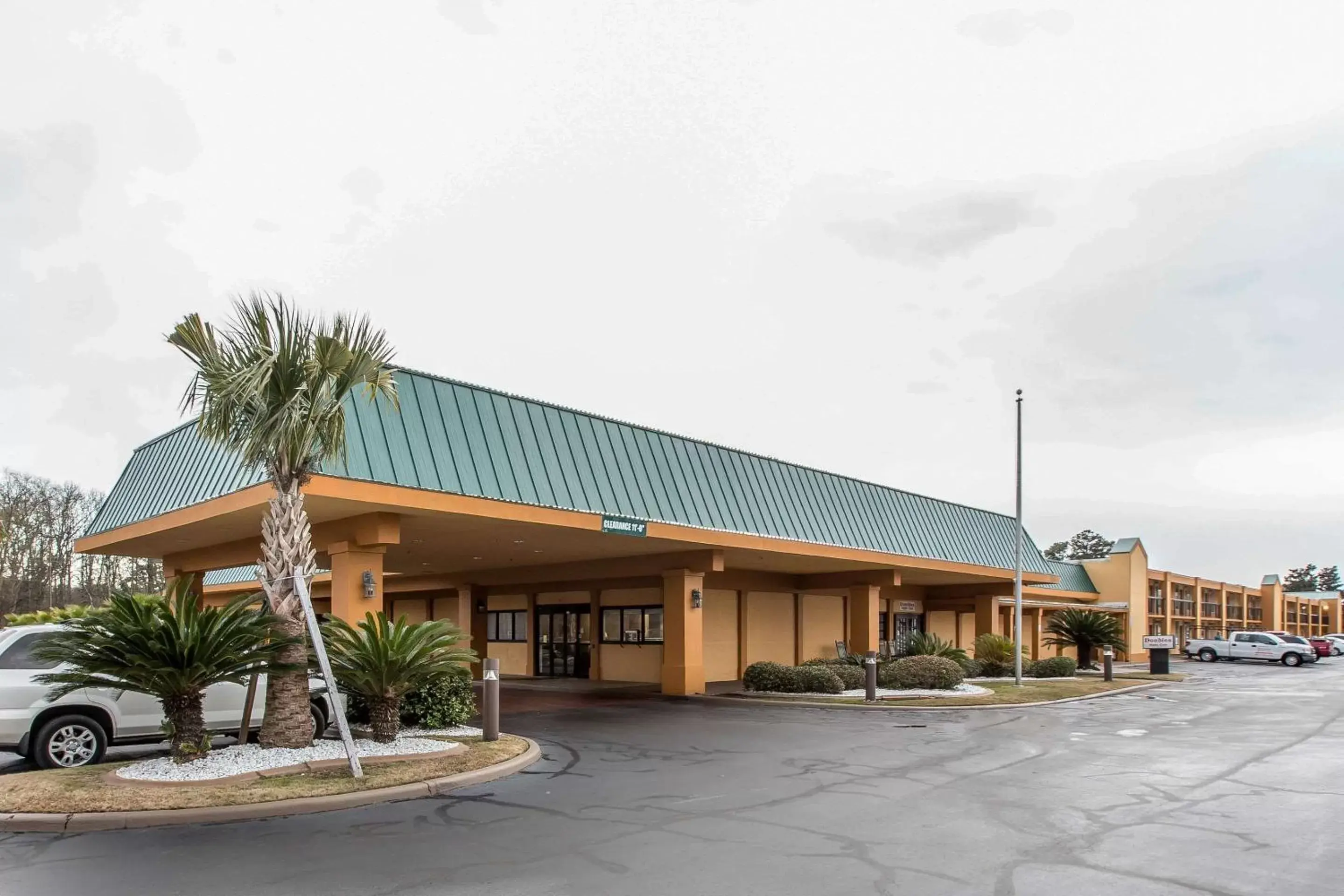 Quality Inn Savannah Midtown Quality Inn Savannah Midtown