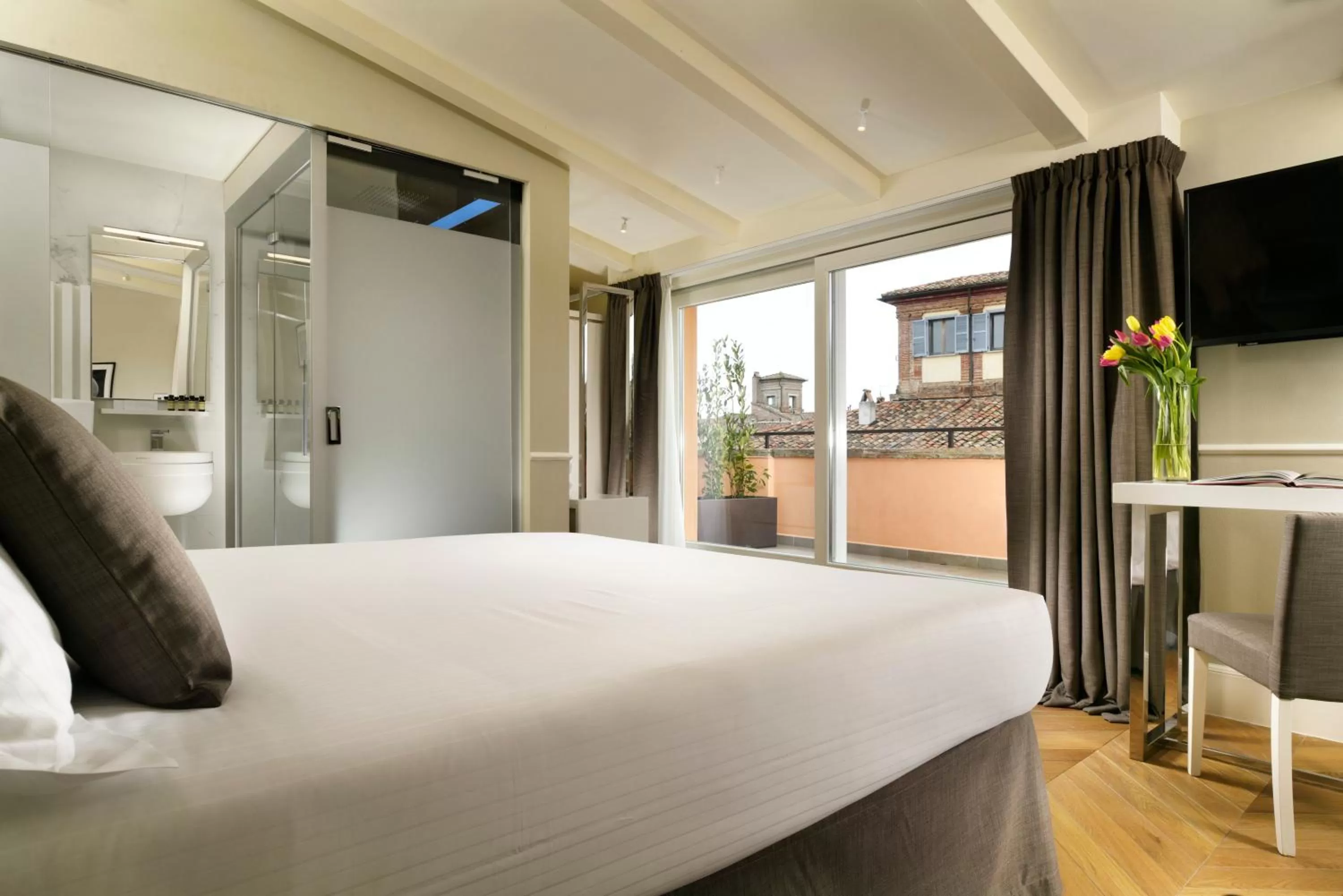 Deluxe Double Room with Shower - single occupancy in Locanda della Posta, Boutique Hotel