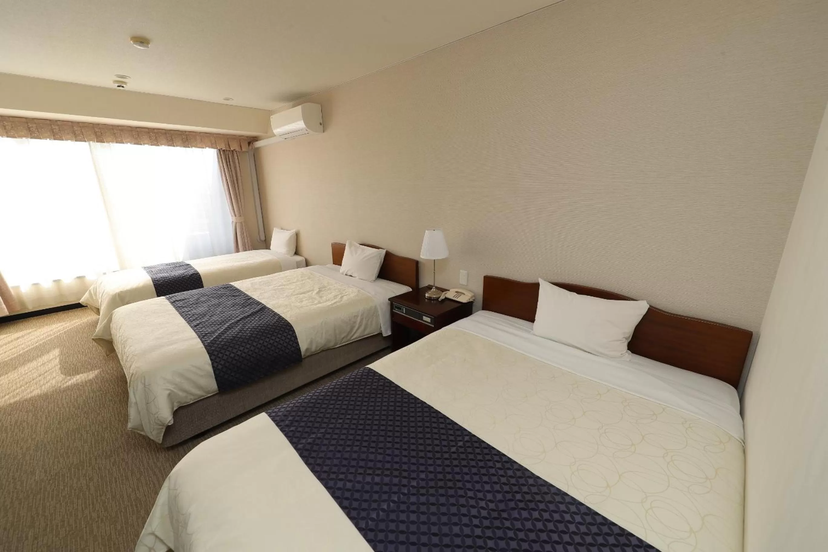 Standard Triple Room - Smoking in Hotel 21