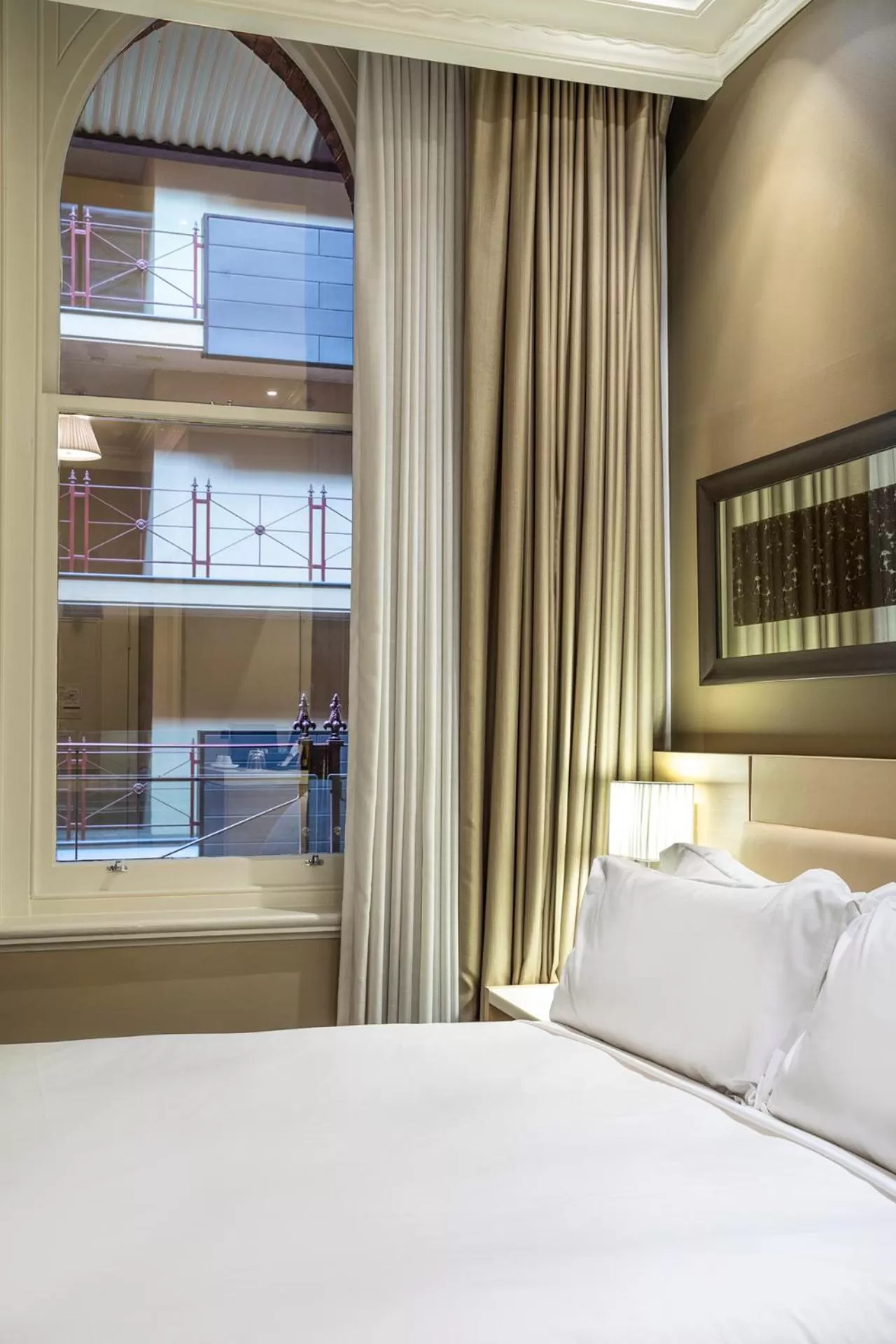 Classic Queen Room in InterContinental Melbourne The Rialto by IHG