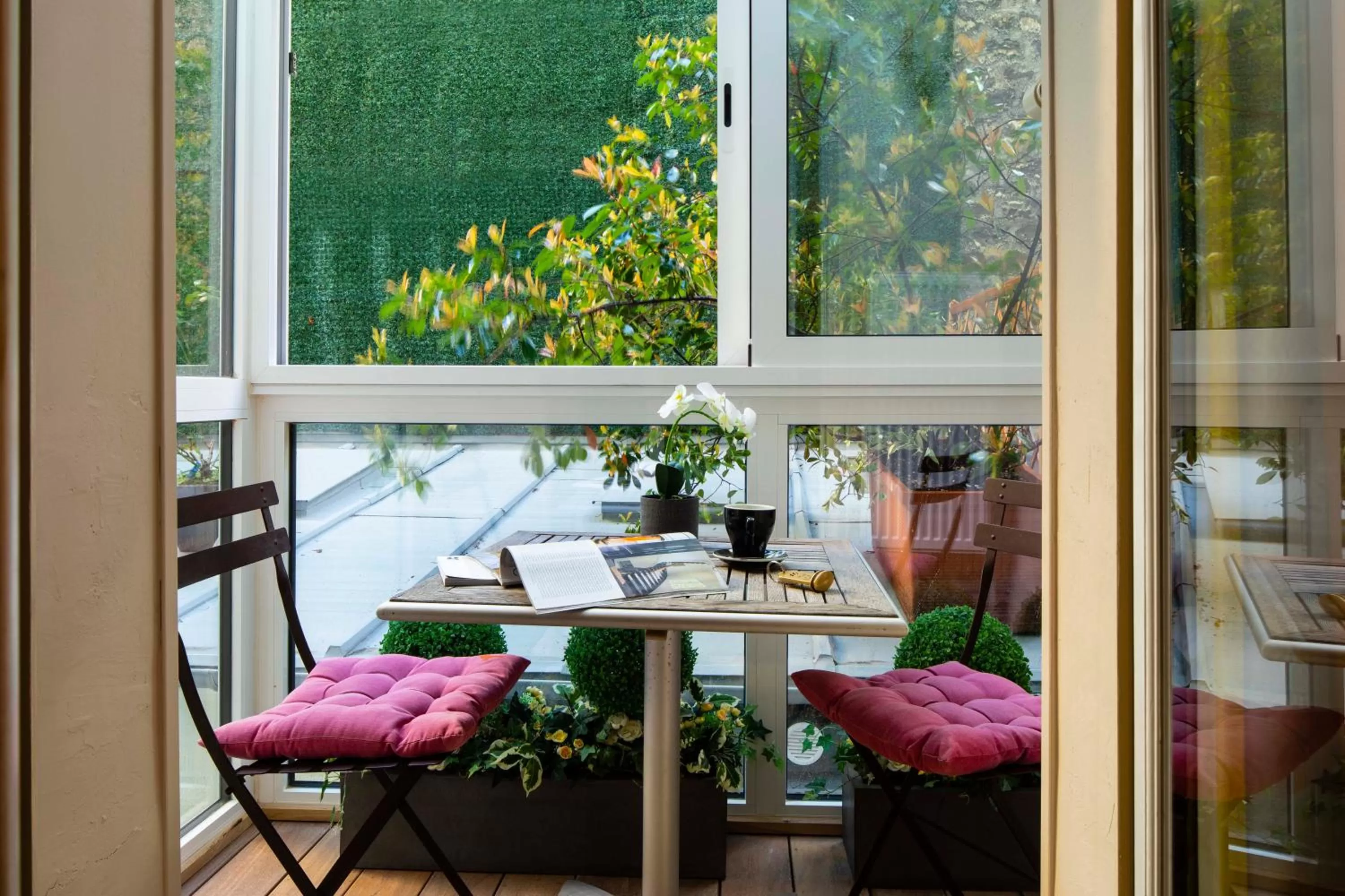 Superior Double Room in Hôtel de la Tour Eiffel