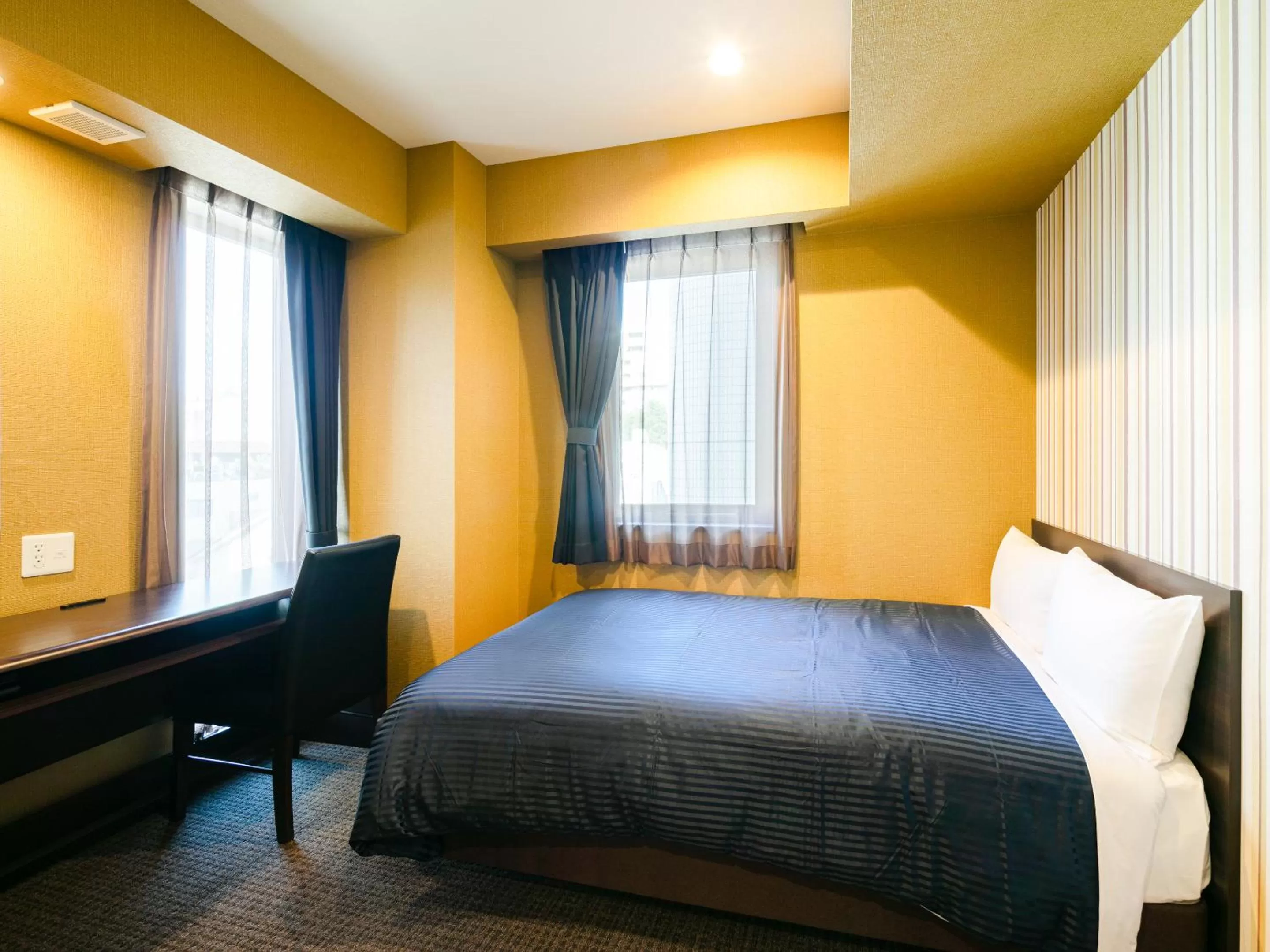 Double Room with Small Double Bed - single occupancy - Non-Smoking in HOTEL LiVEMAX Sendai Aobadori